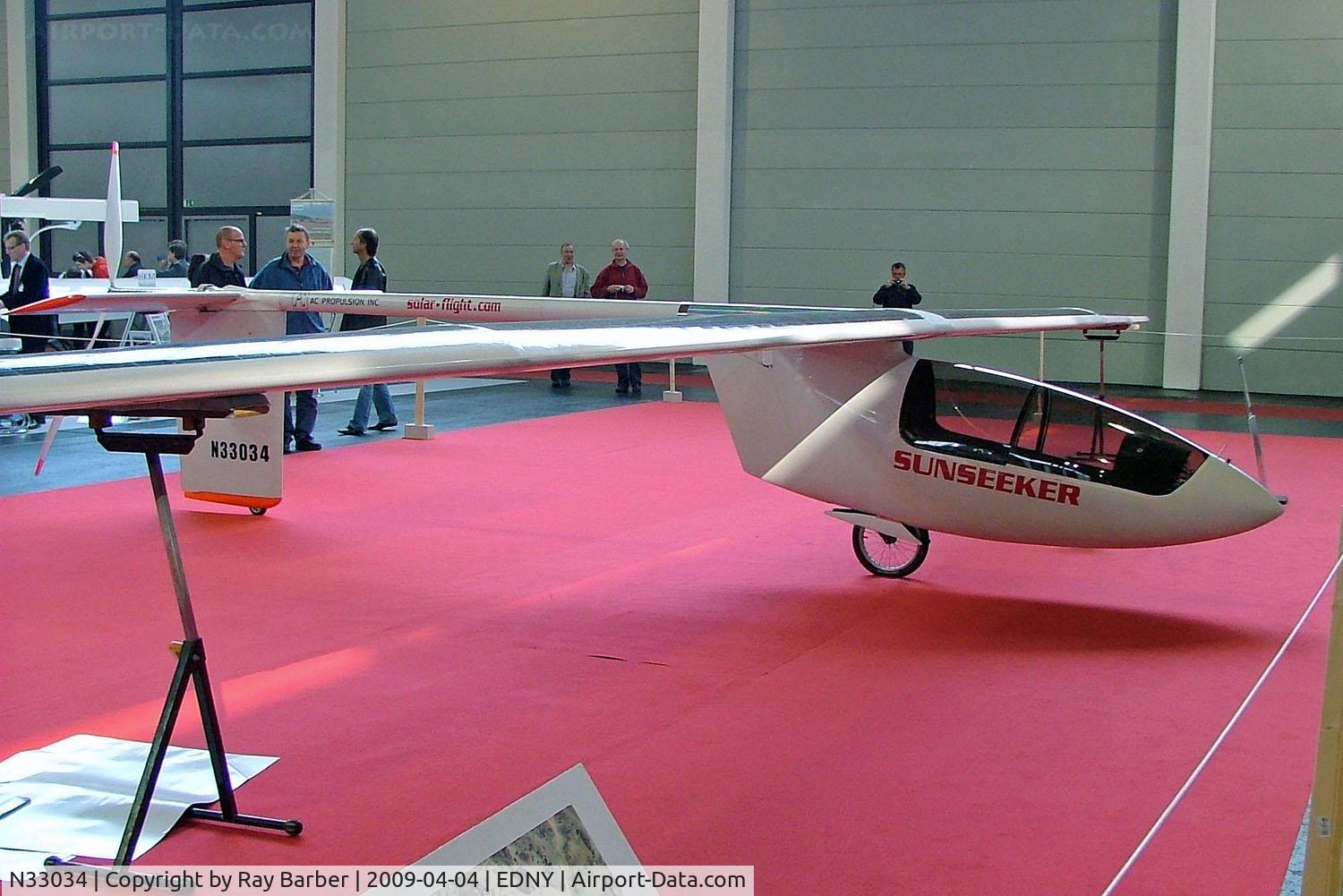 N33034, Raymond Eric Scott MY OWN DESIGN C/N 1, Raymond Solarflight Sunseeker II [1] Friedrichshafen~D 04/04/2009