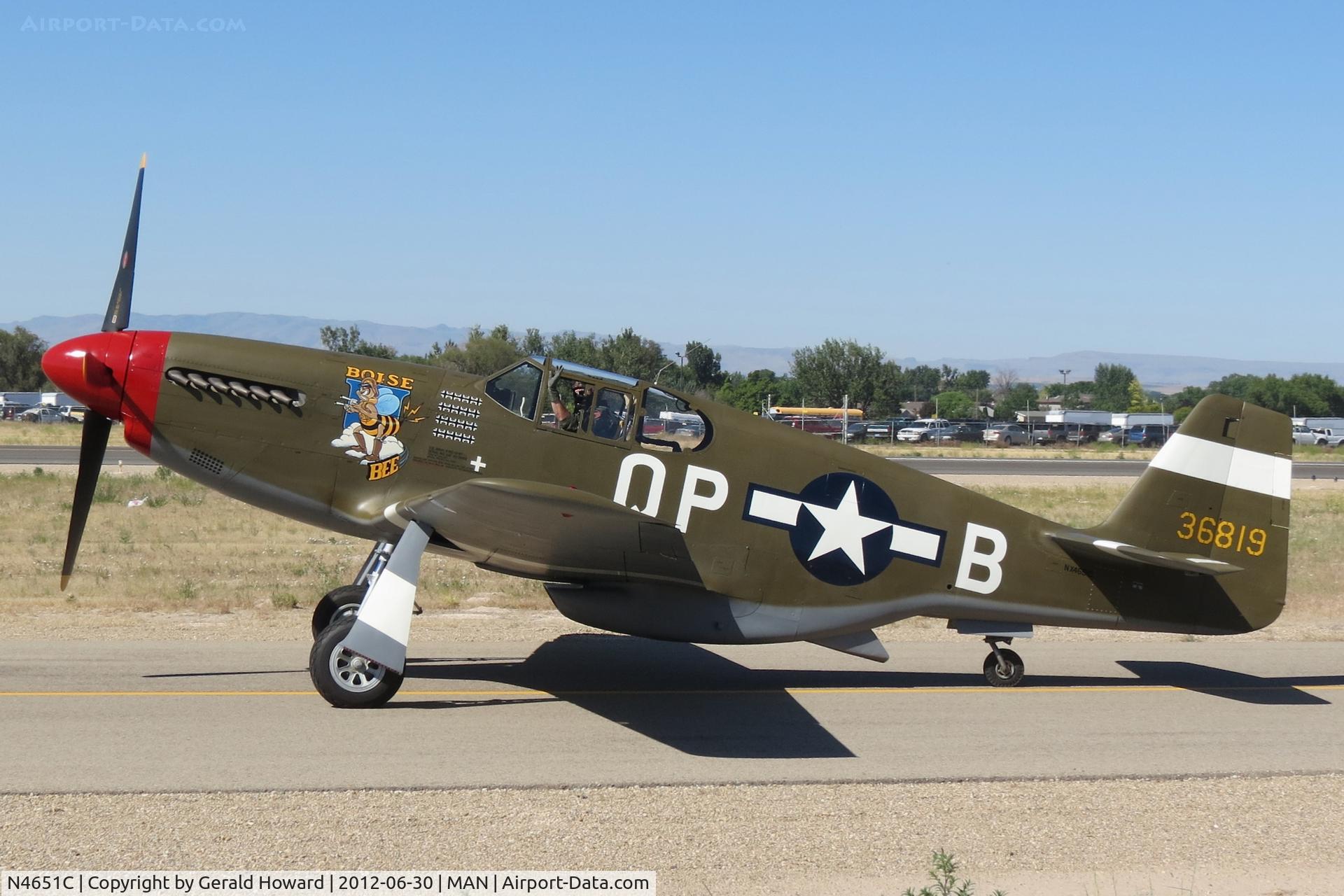 N4651C, 1943 North American P-51C-10 Mustang C/N 104-26688, Taxing to RWY 29.