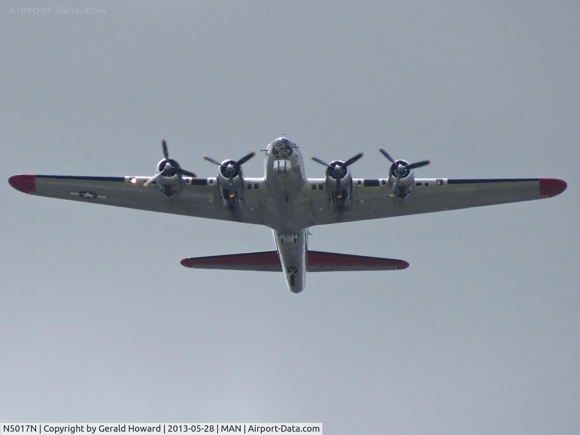 N5017N, 1944 Lockheed/Vega (Boeing) B-17G-105-VE Flying Fortress C/N 8649, Overhead photo.