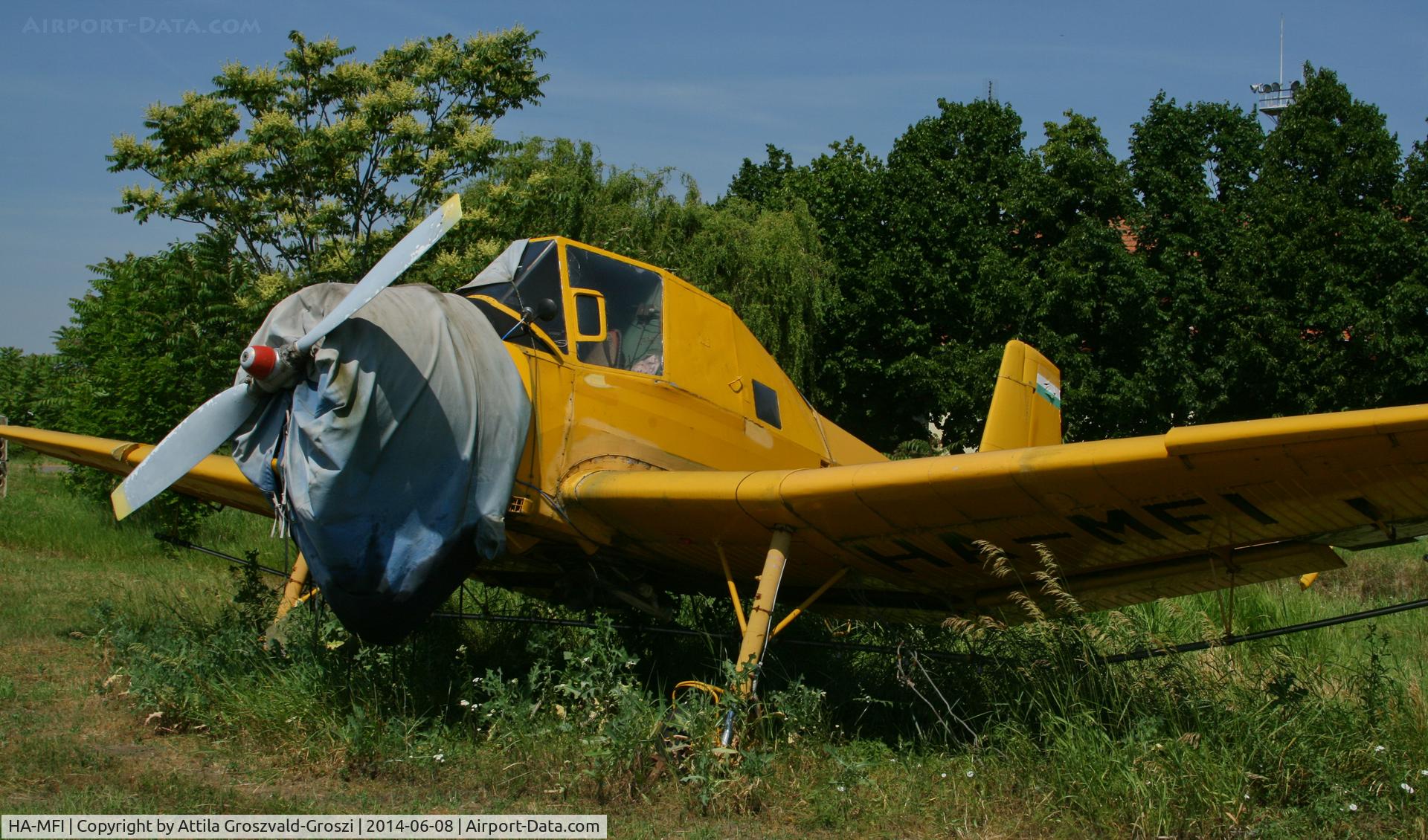 HA-MFI, Let Z-37P Cmelak C/N 17-13, Telekgerendás agricultural airport and take-off field. Hungary