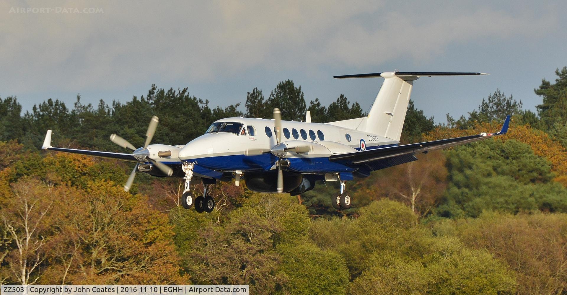 ZZ503, 2008 Hawker Beechcraft B350CER Avenger T1 C/N FL633, finals to 26