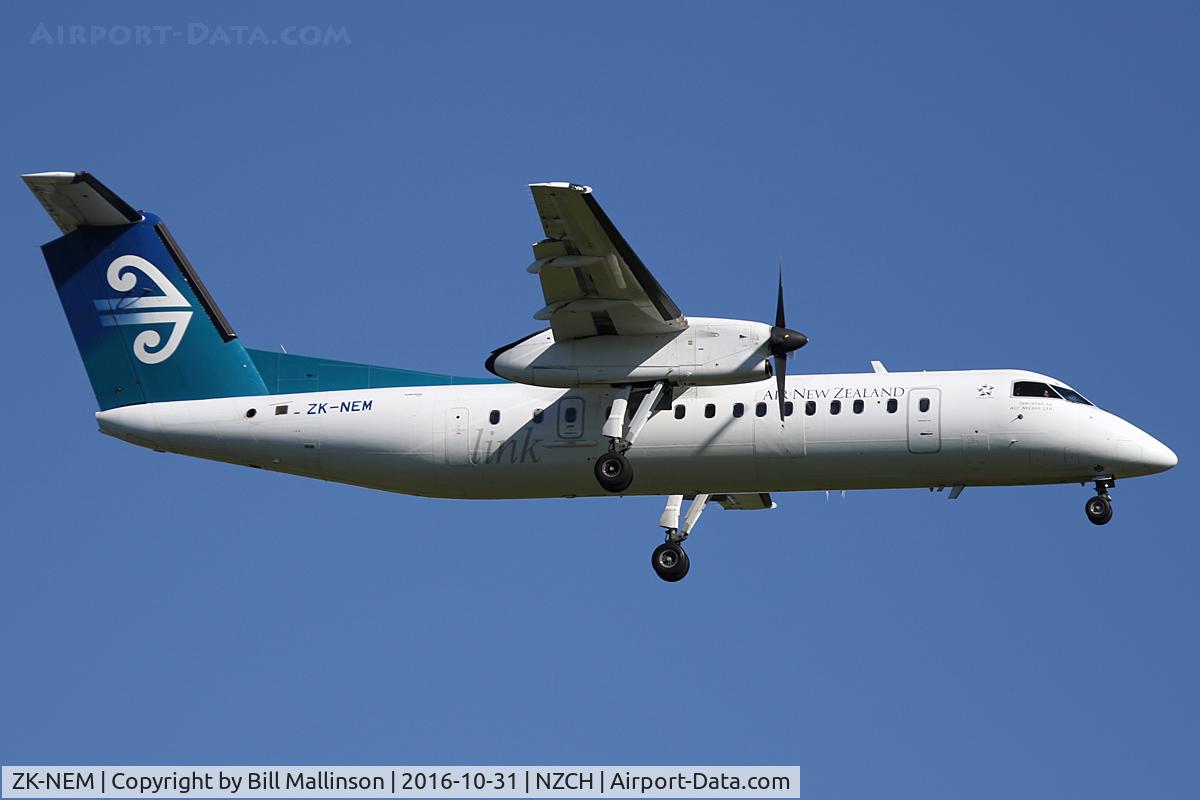 ZK-NEM, 2006 De Havilland Canada DHC-8-311 Dash 8 C/N 630, finals to.
.
.
.
0619
