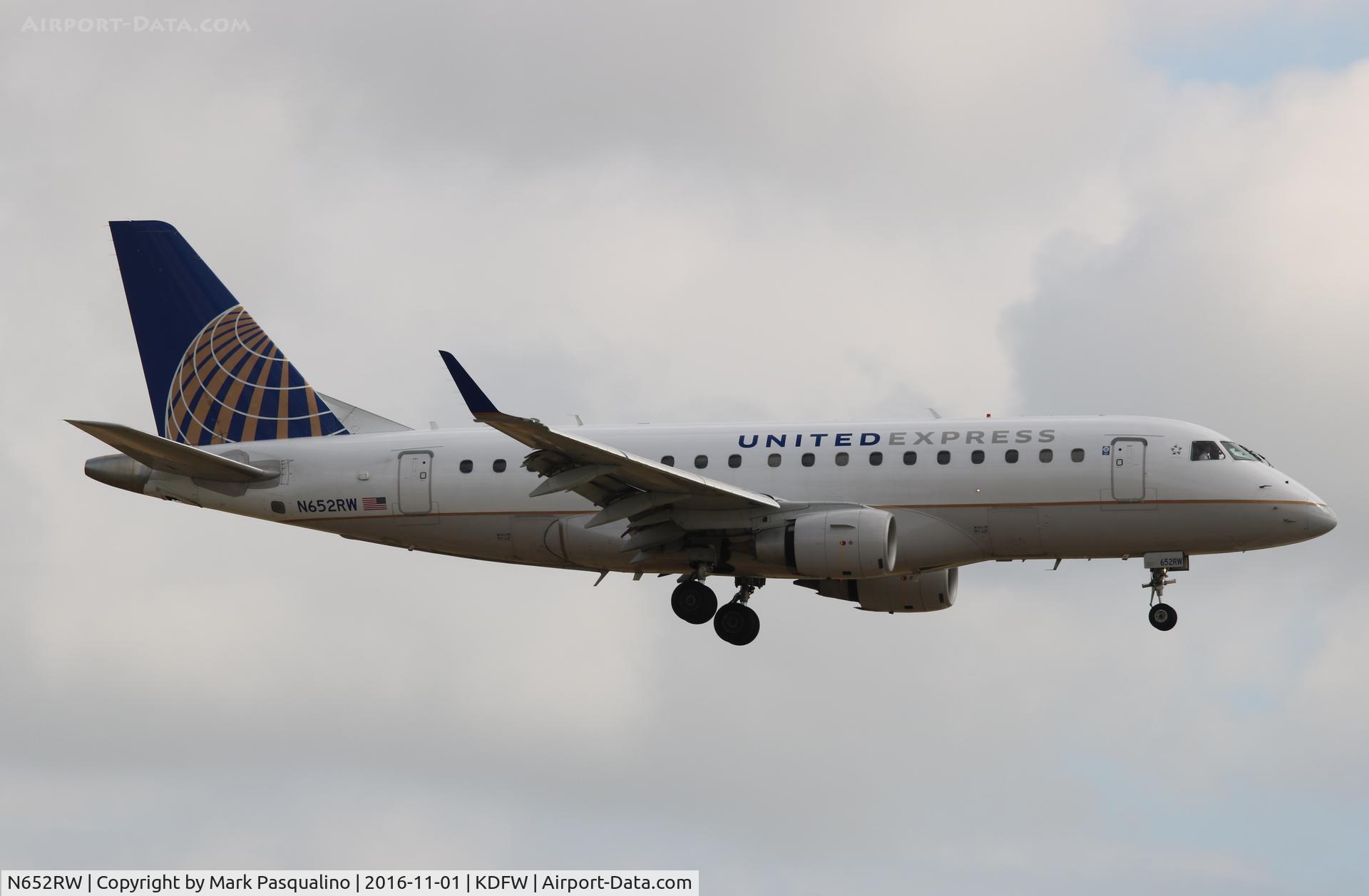 N652RW, 2005 Embraer 170SE (ERJ-170-100SE) C/N 17000075, ERJ 170-100 SE