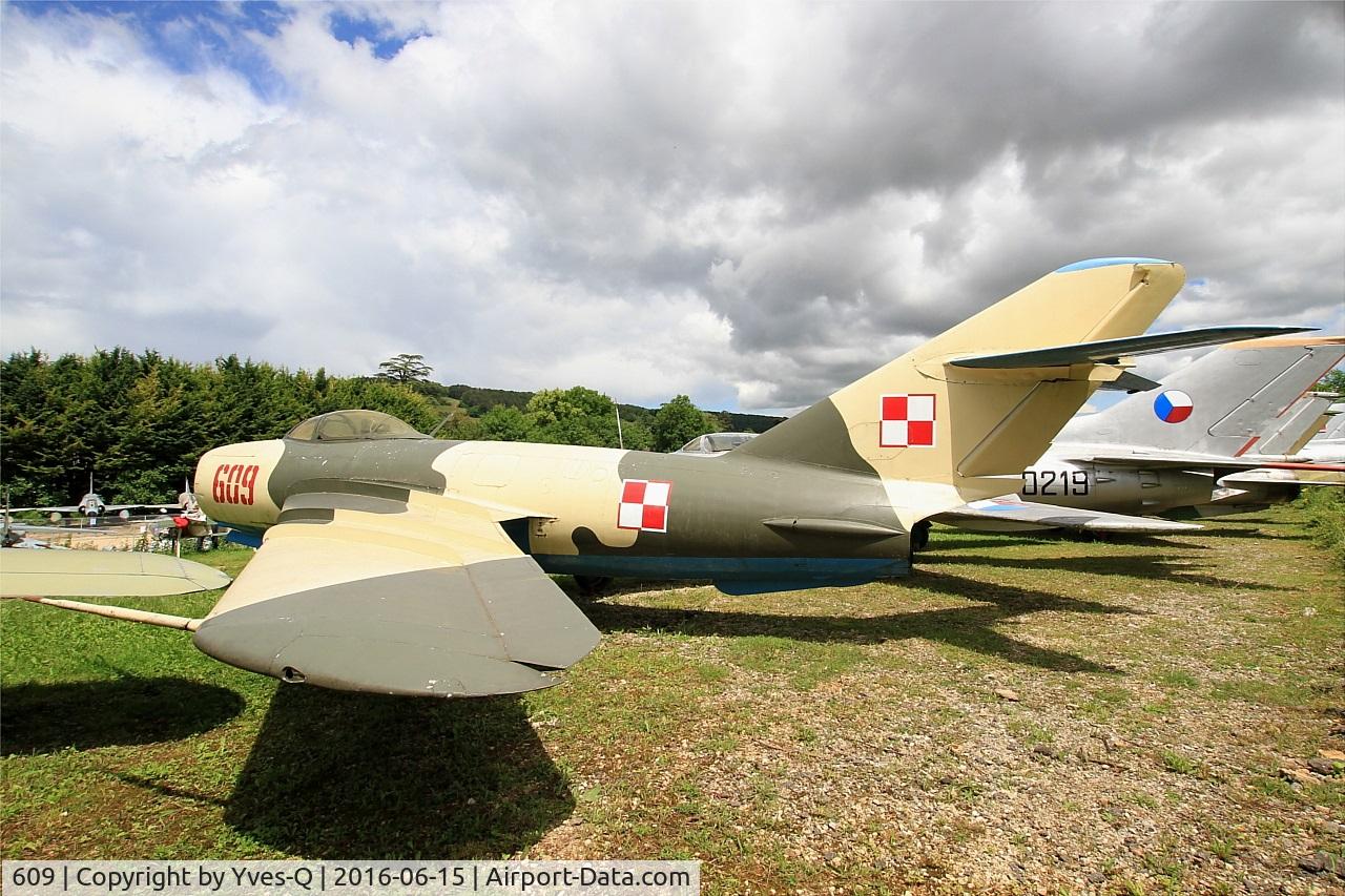 609, PZL-Mielec Lim-5P C/N 1D-0609, PZL-Mielec Lim-5P, Preserved at Savigny-Les Beaune Museum