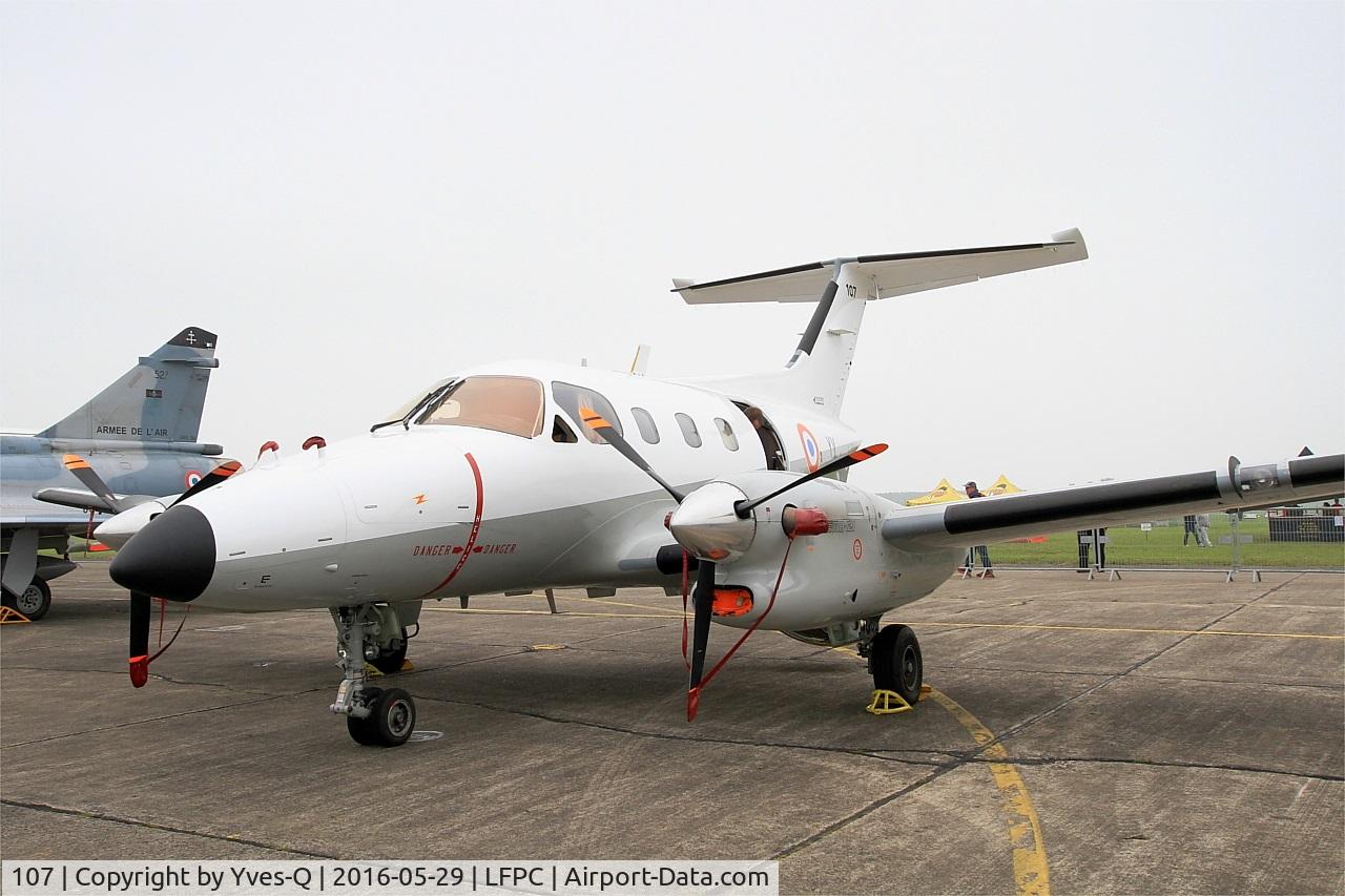 107, Embraer EMB-121AA Xingu C/N 121107, Embraer EMB-121AA Xingu, Static display, Creil Air Base 110 (LFPC-CSF) Open day 2016