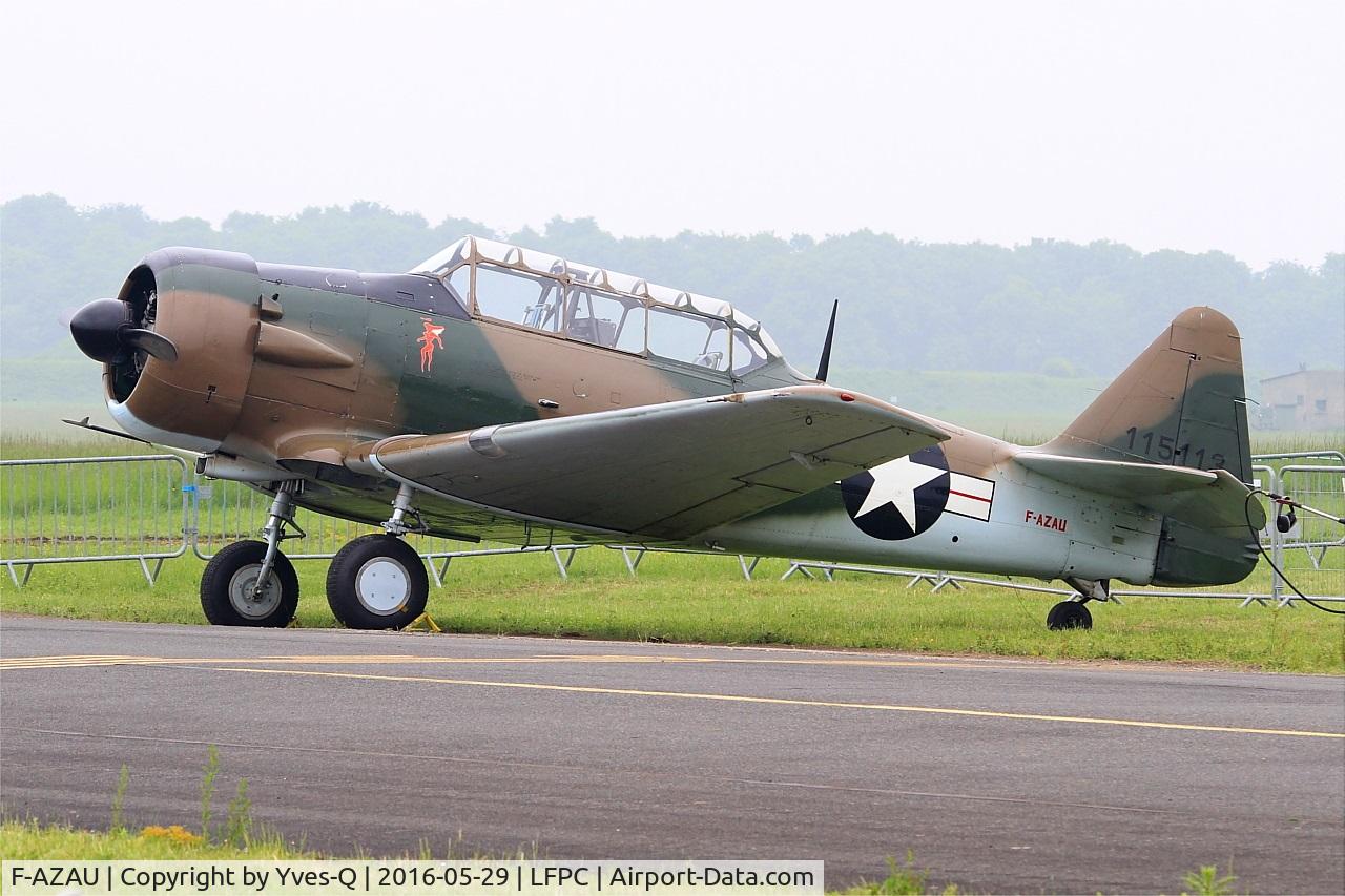 F-AZAU, 1951 North American T-6G Texan C/N 182-800, North American T-6G Texan, Static display, Creil Air Base 110 (LFPC-CSF) Open day 2016