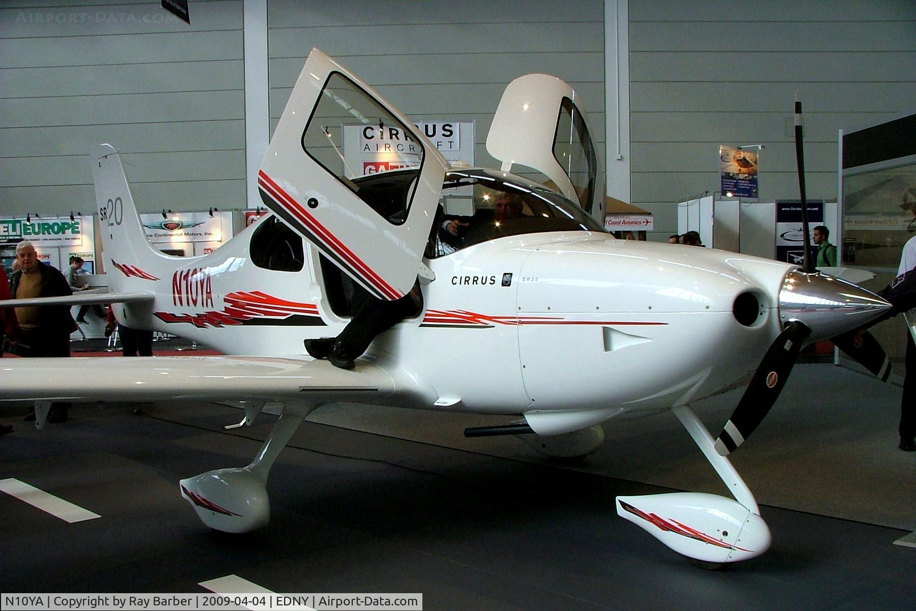 N10YA, 2009 Cirrus SR20 C/N 2016, Cirrus Design SR-20 [2016] Friedrichshafen~D 04/04/2009
