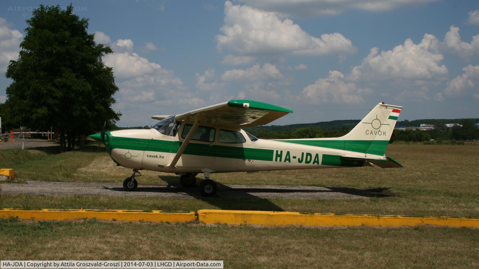 HA-JDA, Cessna 172M C/N 17264977, Gödöllö Airport, Hungary