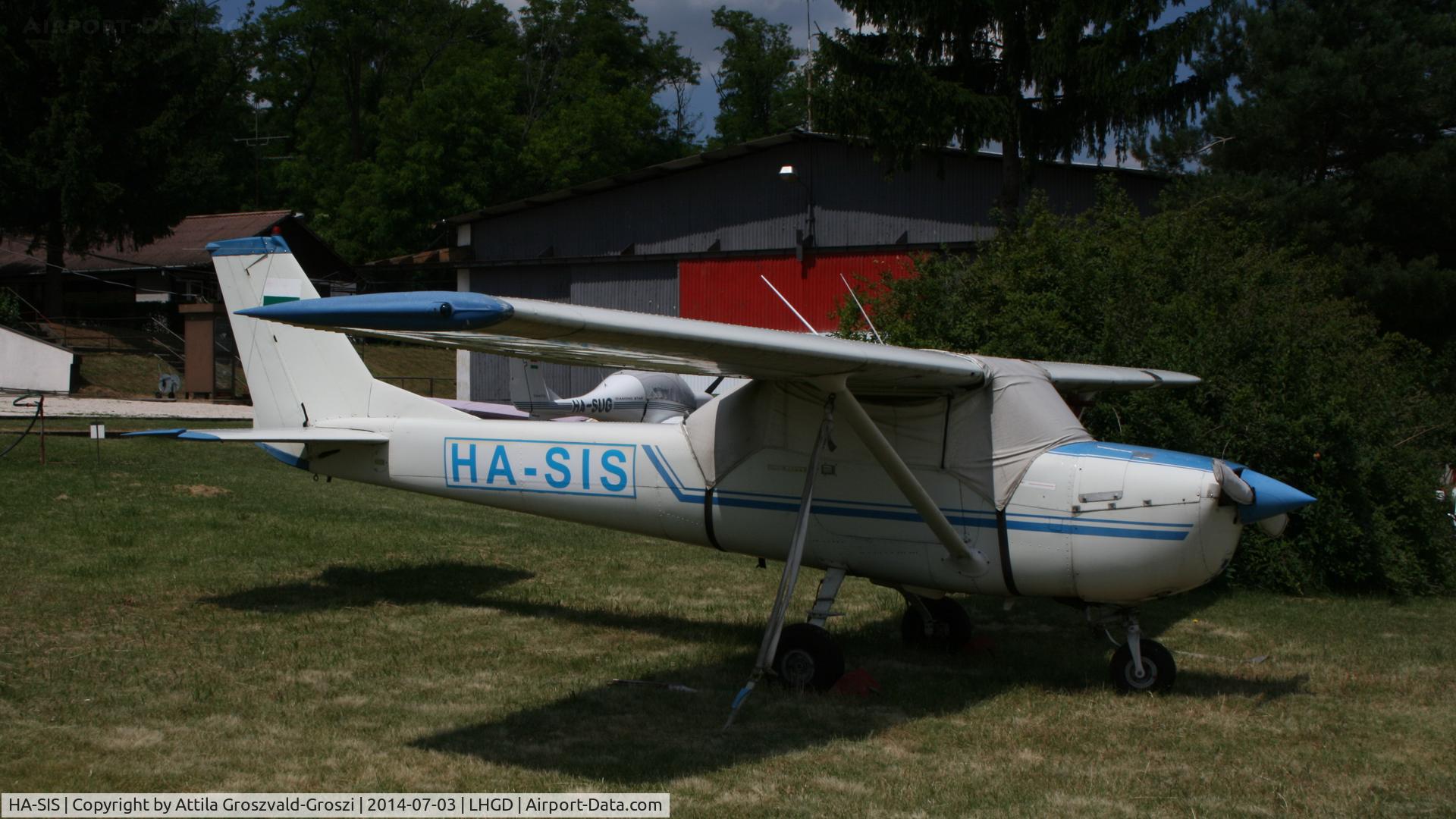 HA-SIS, 1969 Reims F150J C/N F150-0403, Gödöllö Airport, Hungary