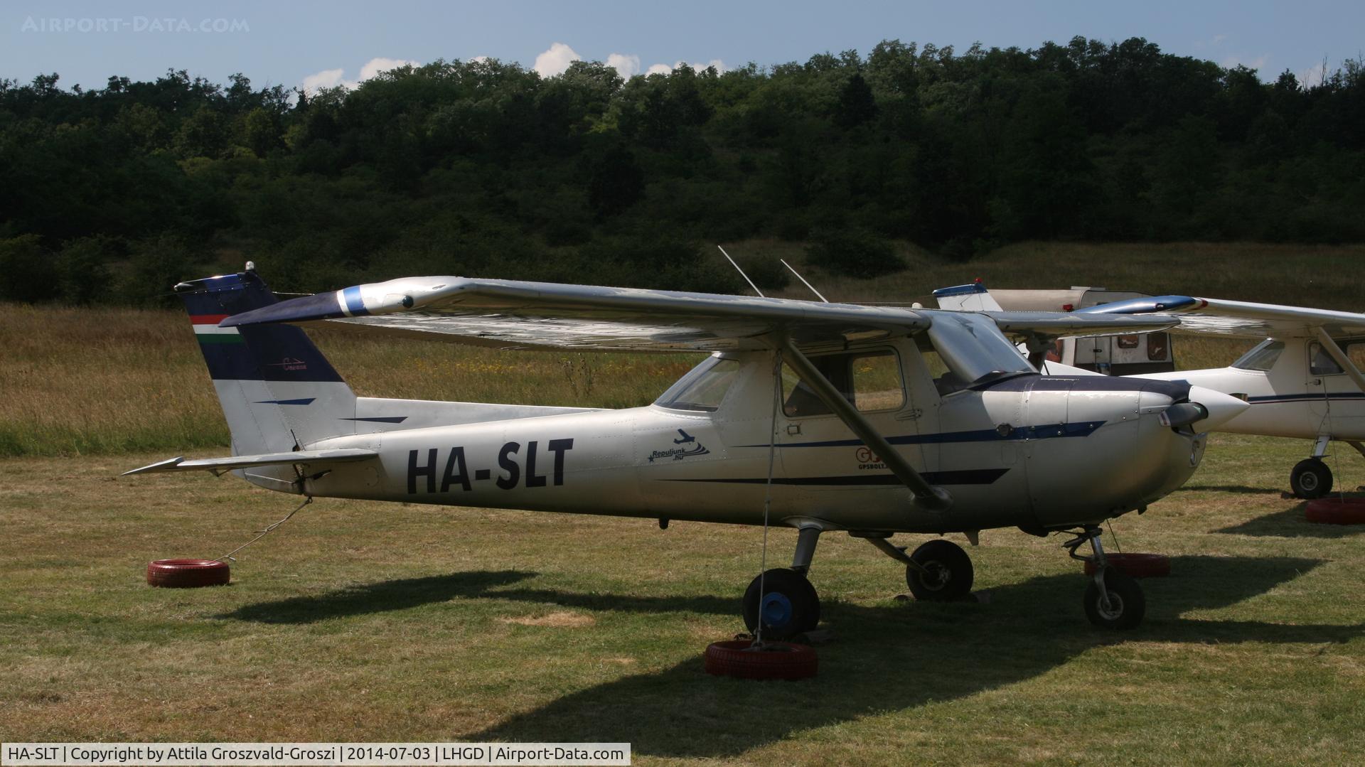 HA-SLT, 1973 Reims F150L C/N 0922, Gödöllö Airport, Hungary