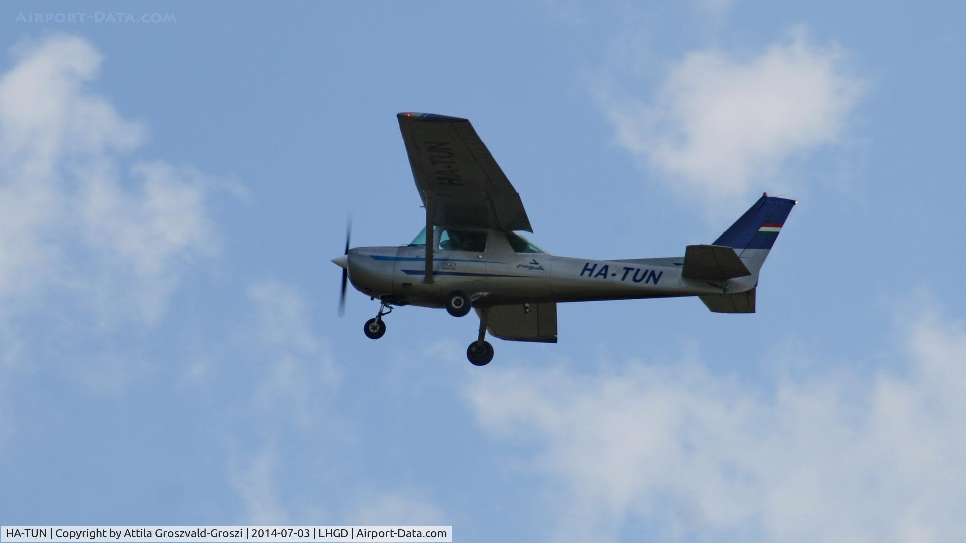 HA-TUN, 1976 Cessna 150M C/N 15078359, Gödöllö Airport, Hungary