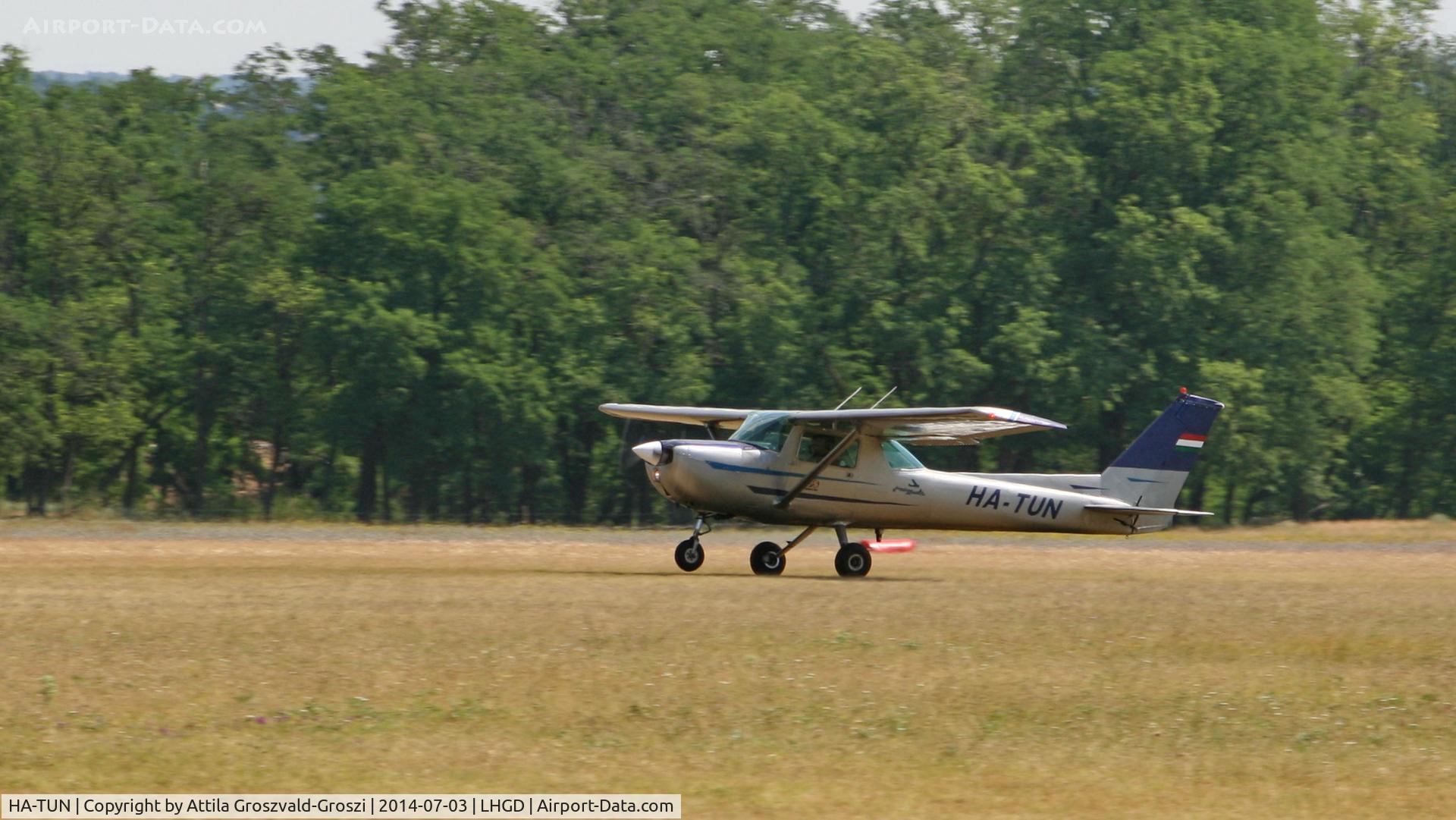HA-TUN, 1976 Cessna 150M C/N 15078359, Gödöllö Airport, Hungary