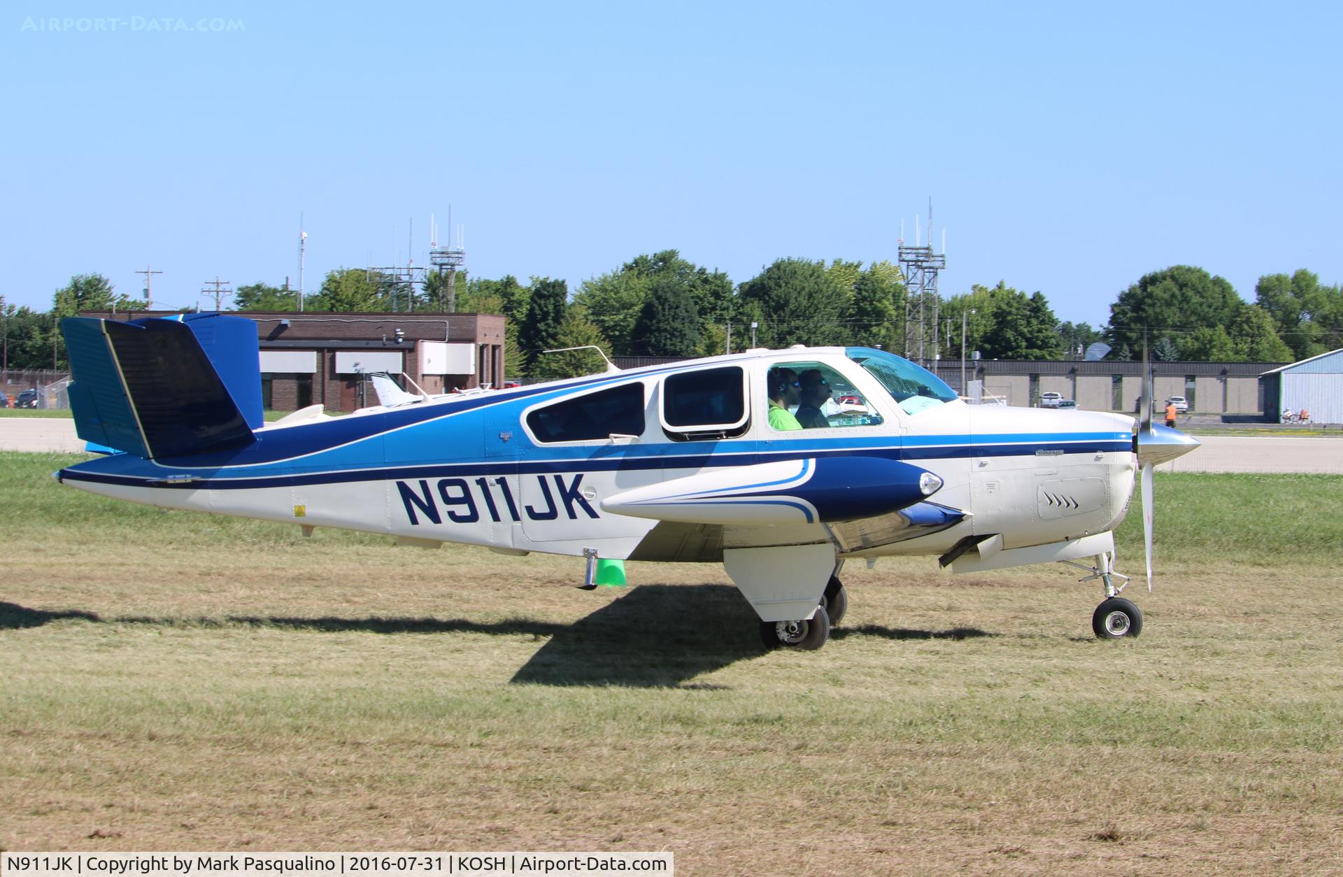 N911JK, 1976 Beech V35B Bonanza C/N D-9925, Beech V35B