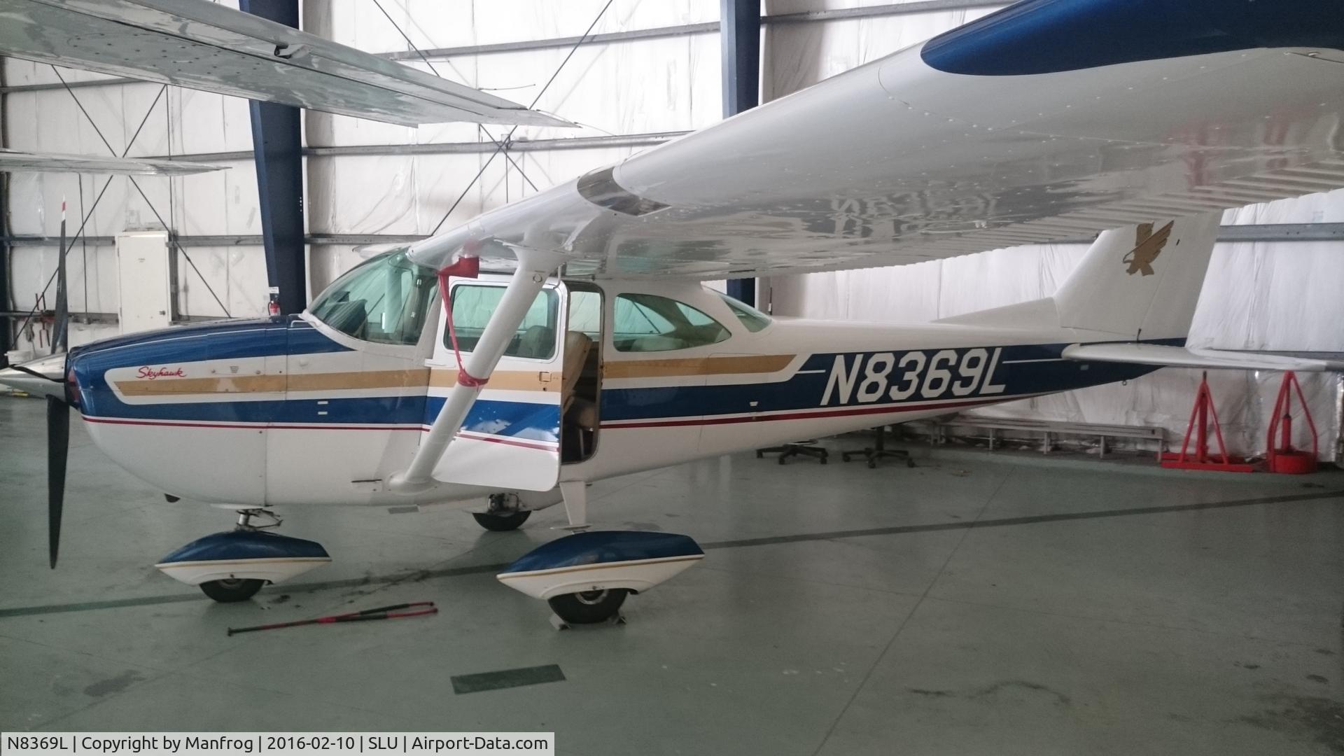N8369L, 1968 Cessna 172I C/N 17256569, C172 India