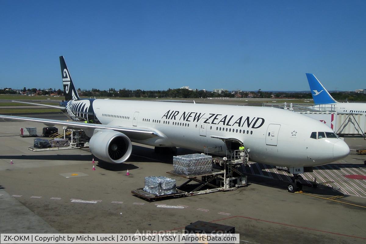 ZK-OKM, 2010 Boeing 777-306/ER C/N 38405, At Mascot