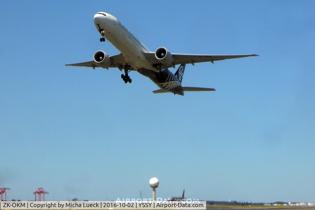 ZK-OKM, 2010 Boeing 777-306/ER C/N 38405, Auckland bound