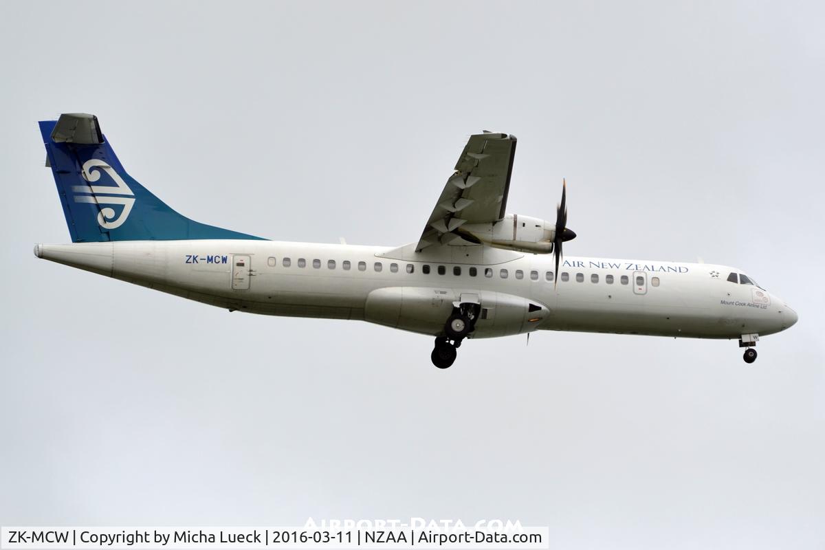 ZK-MCW, 2000 ATR 72-212A C/N 646, At Auckland