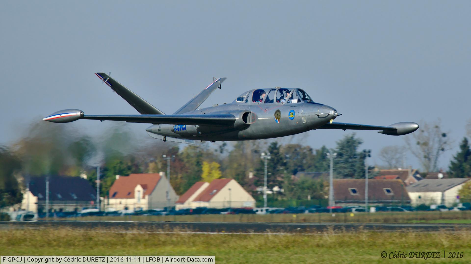 F-GPCJ, 1962 Fouga CM-170R Magister C/N 369, www.crazymagicflight.fr