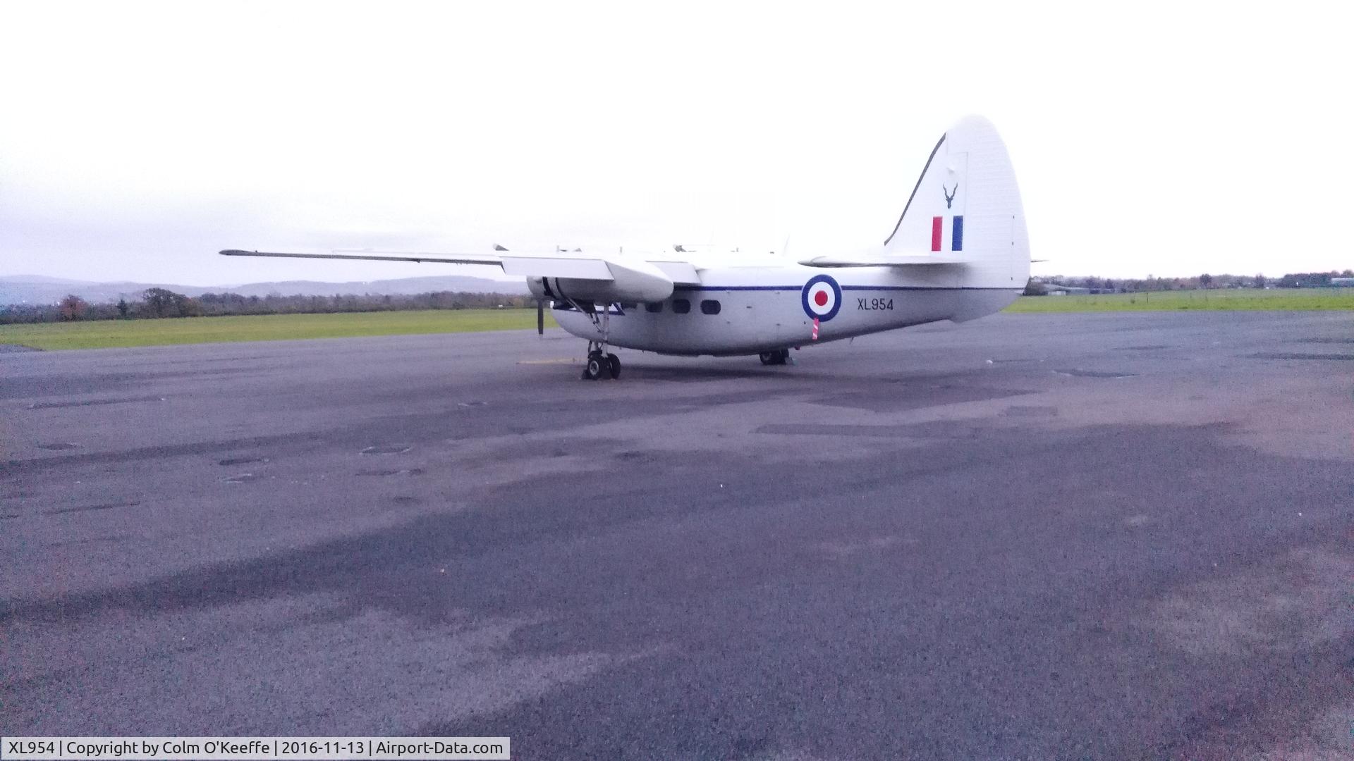 XL954, 1957 Hunting Percival P-66 Pembroke C1 C/N PAC/W/3032, Taken at Weston Airfield near Dublin