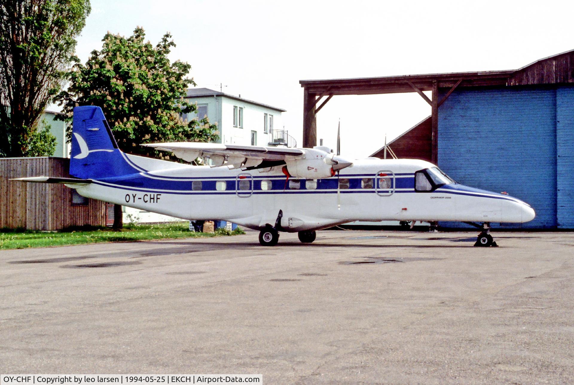 OY-CHF, 1983 Dornier 228-200 C/N 8010, Copenhagen 25.5.94