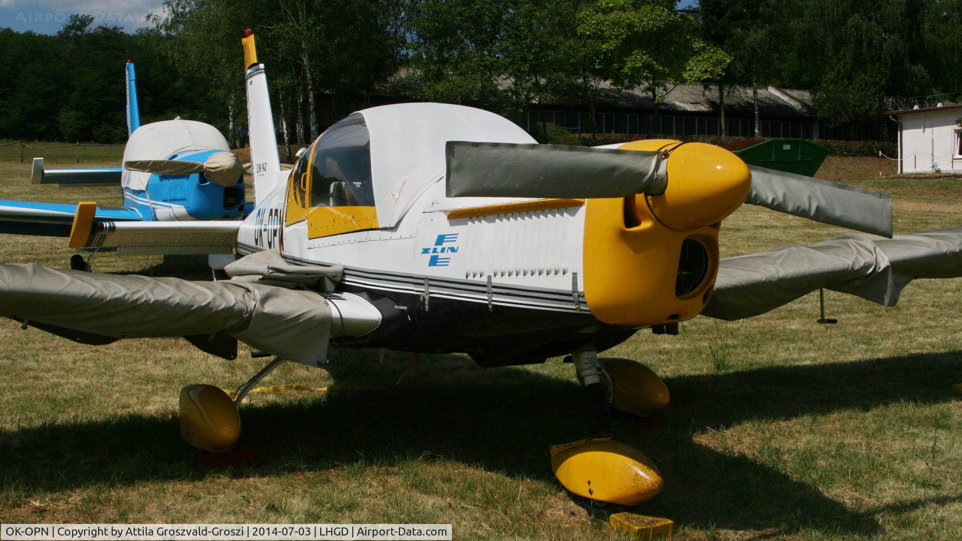 OK-OPN, 1984 Zlin Z-142 C/N 0386, Gödöllö Airport, Hungary