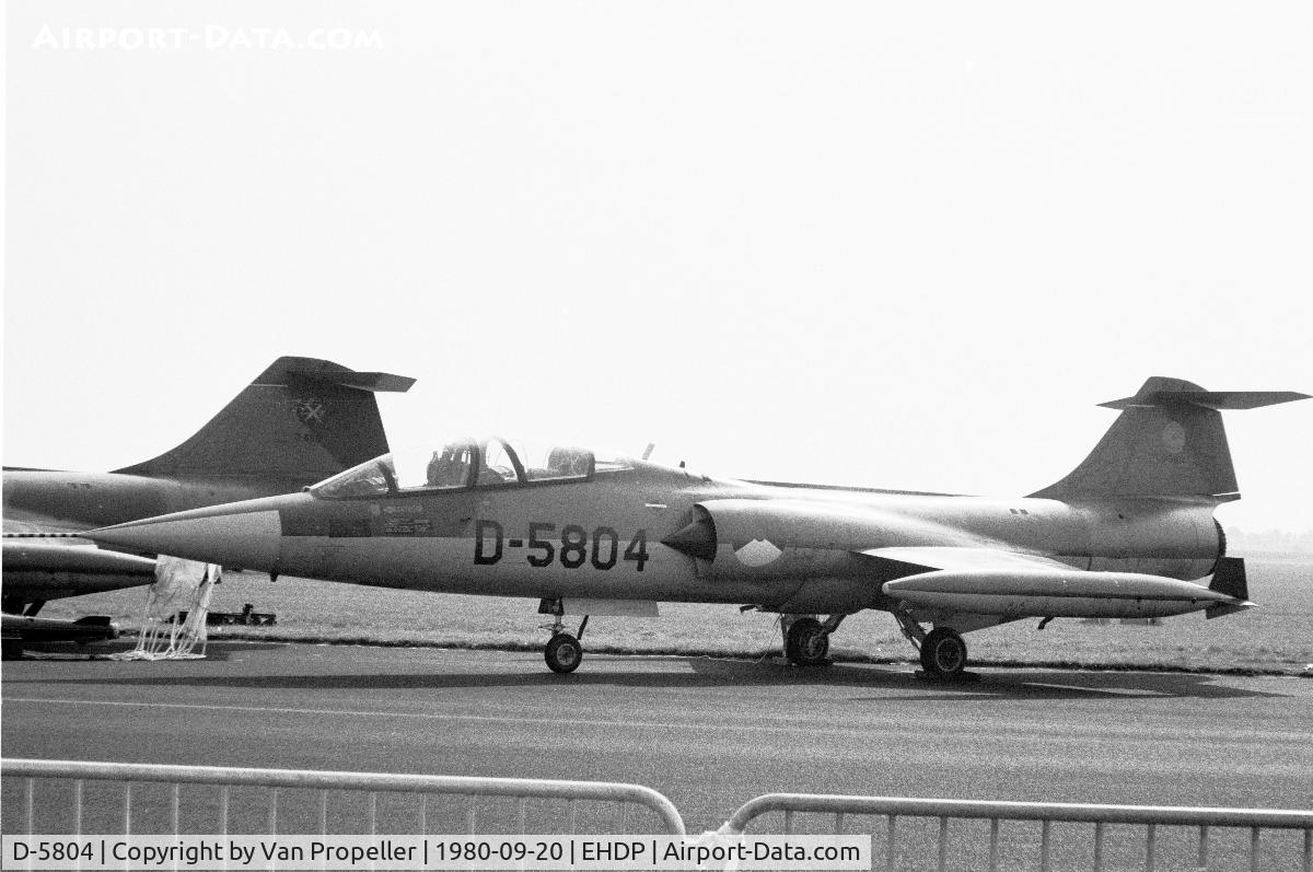 D-5804, Lockheed TF-104G Starfighter C/N 583E-5804, Lockheed TF-104G Starfighter of the Royal Netherlands Air Force at De Peel air base, the Netherlands, 1980