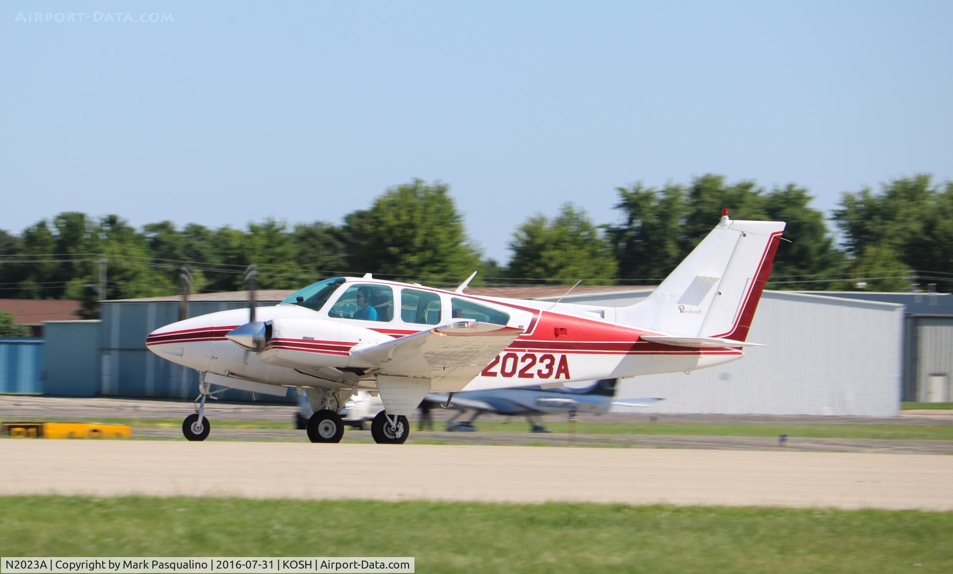 N2023A, 1978 Beech 95-B55 Baron Baron C/N TC-2168, Beech B55