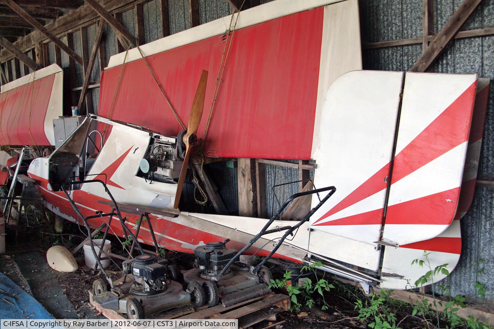 C-IFSA, 1985 Quad City Challenger I C/N CH2-0784-R-0165, Quad City Challenger II [CH2-0784-R0165] Saint-Lazare~C 07/06/2012. Seen here still stored and dismantled and also no markings on the tail on this side compared to 2005 picture.
