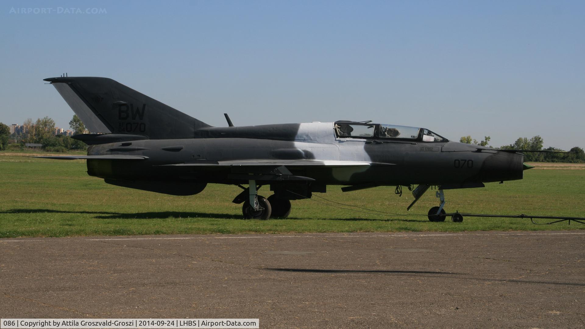 086, Mikoyan-Gurevich MiG-21UM C/N 516955086, Budaörs Airport, Hungary. 2014 was painted gray and BW AF04070 page number for filming.