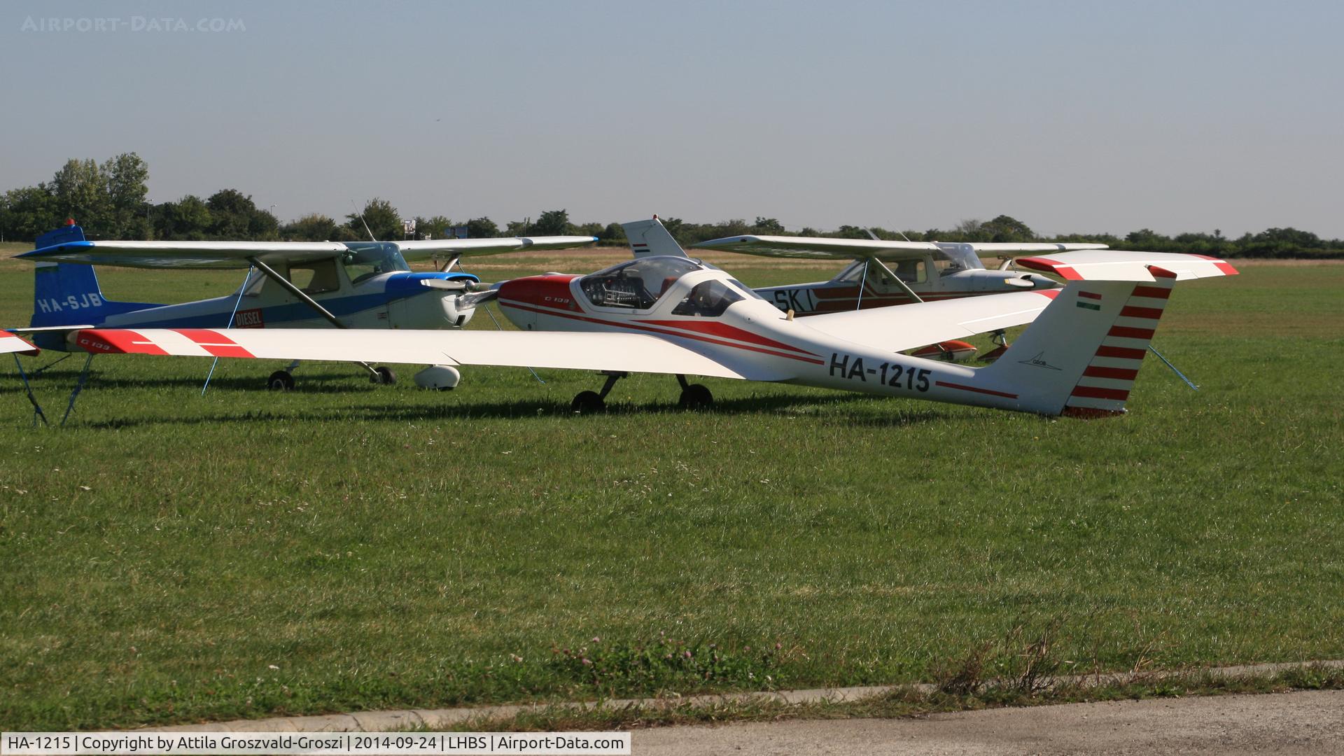 HA-1215, 1981 Grob G-109 C/N 6078, Budaörs Airport, Hungary.