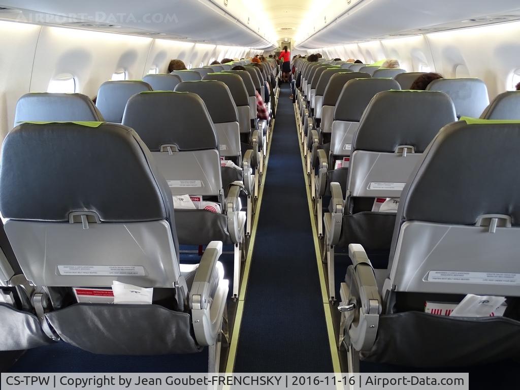 CS-TPW, 2012 Embraer 190LR (ERJ-190-100LR) C/N 19000550, TAP Express, TP462 Lisbonne to Bordeaux