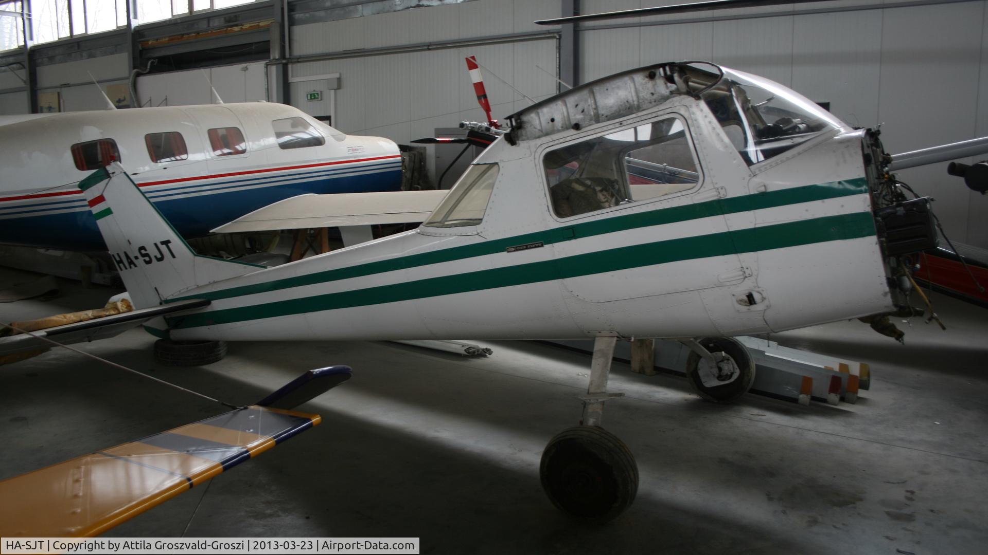 HA-SJT, 1967 Cessna 150G C/N 150-66914, Kadarkút Airfield, Hungary