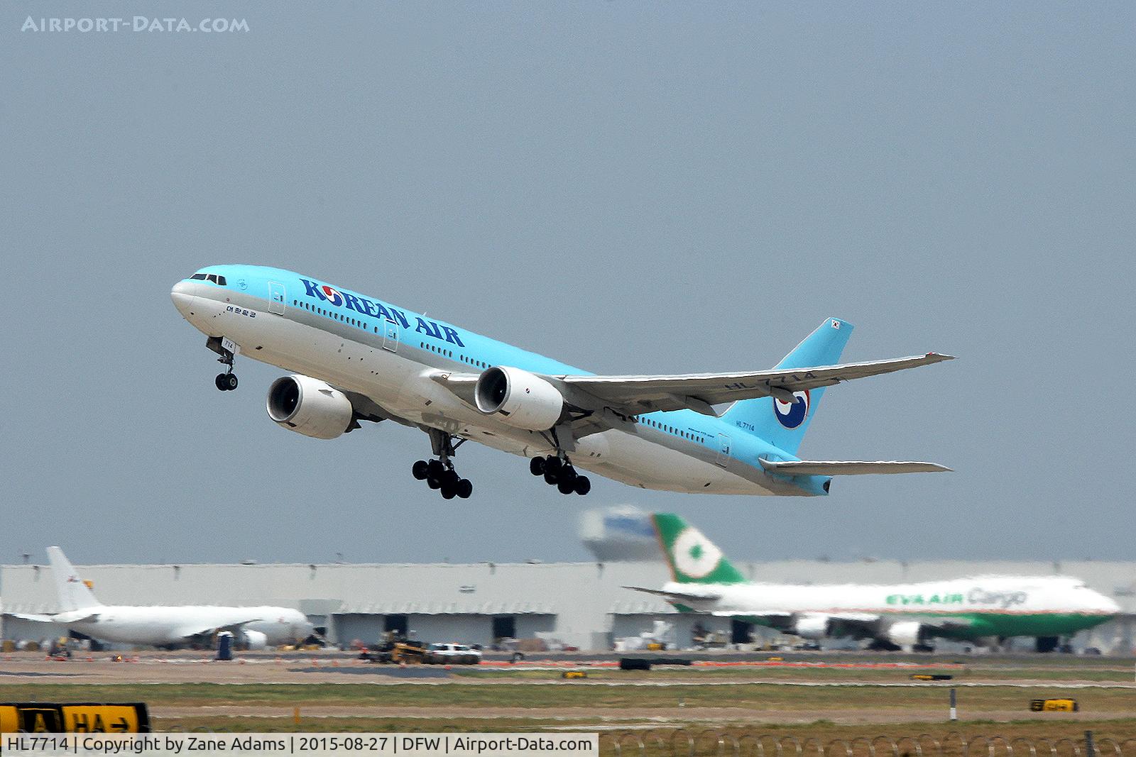 HL7714, 2002 Boeing 777-2B5/ER C/N 27951, Departing DFW Airport