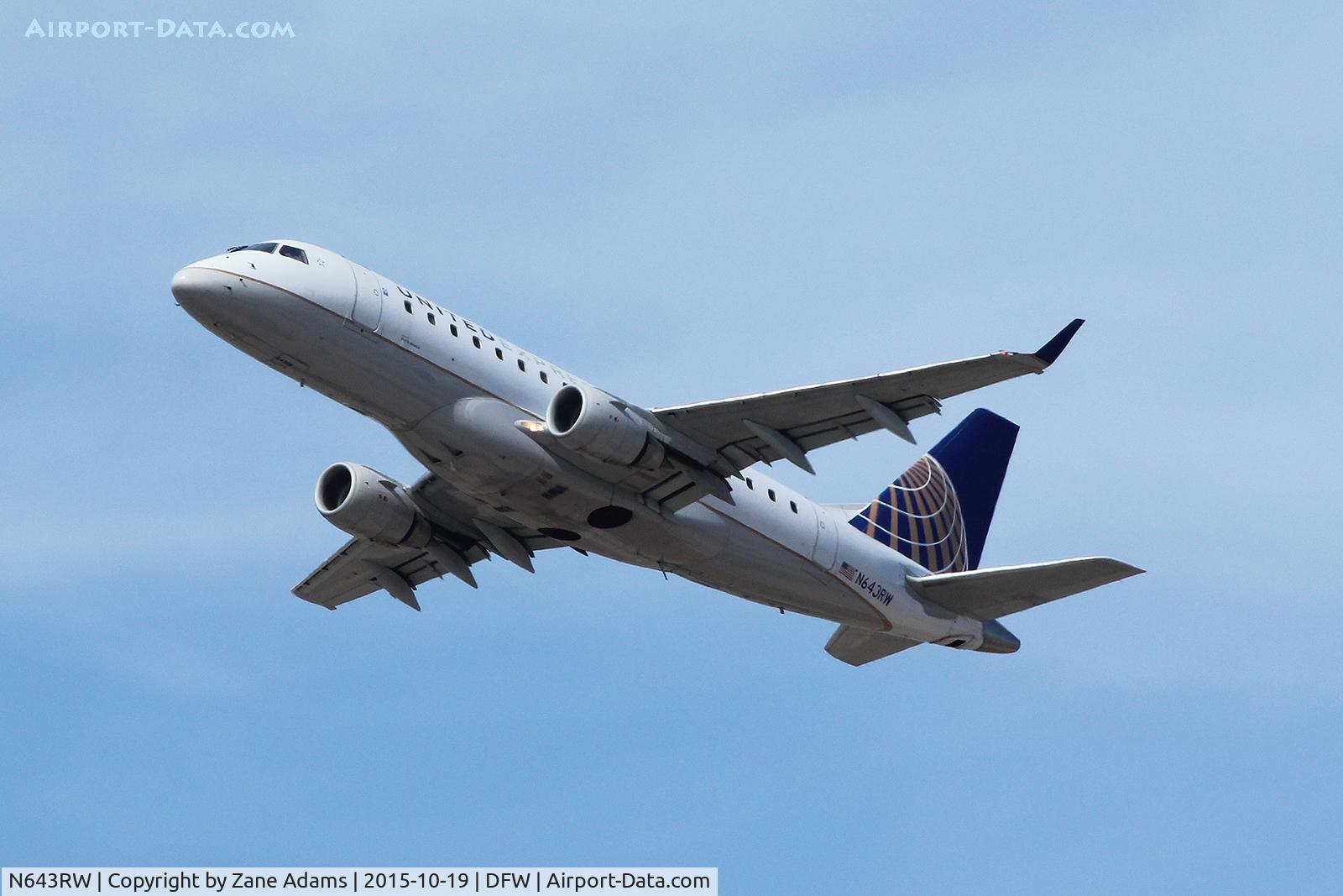 N643RW, 2005 Embraer 170SE (ERJ-170-100SE) C/N 17000060, Departing DFW Airport