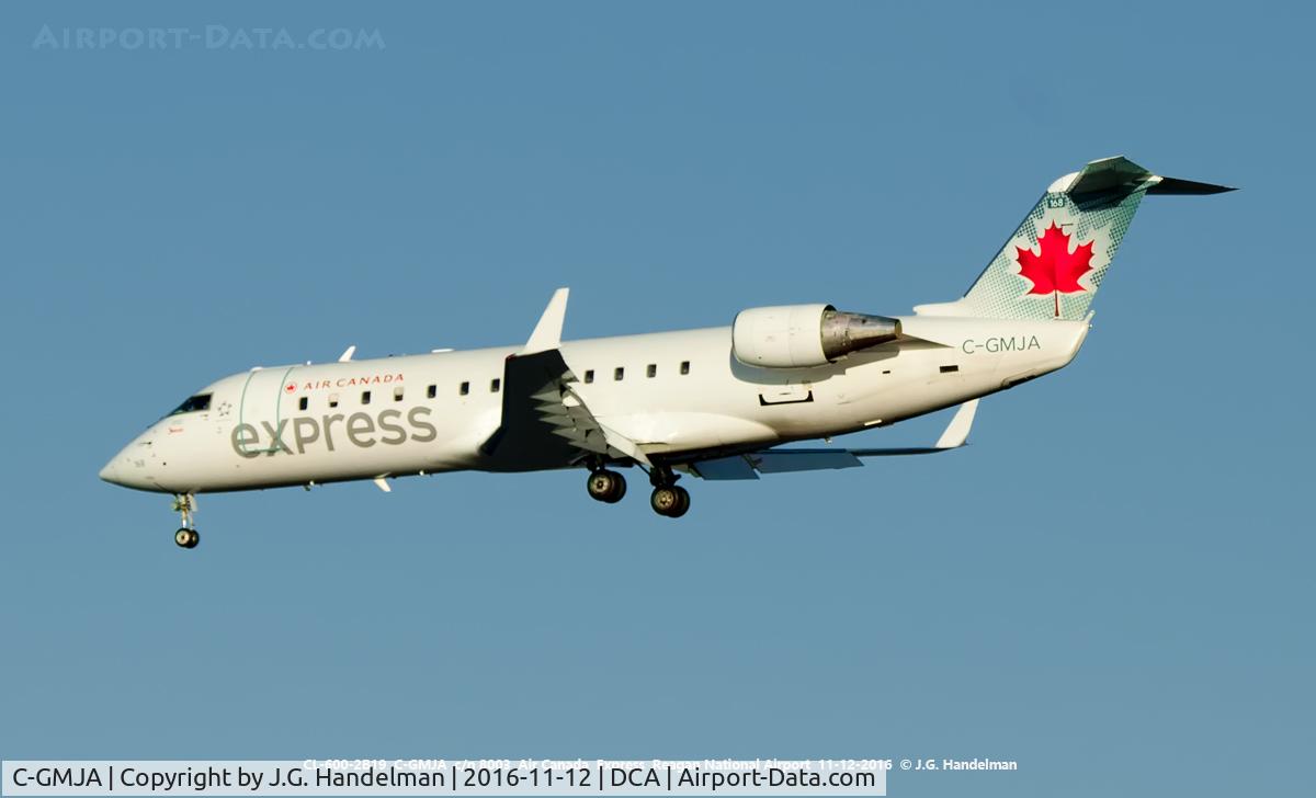 C-GMJA, 2004 Bombardier CRJ-200ER (CL-600-2B19) C/N 8003, Approach to DCA.