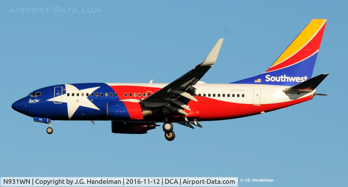 N931WN, 2009 Boeing 737-7H4 C/N 36637, To DCA.