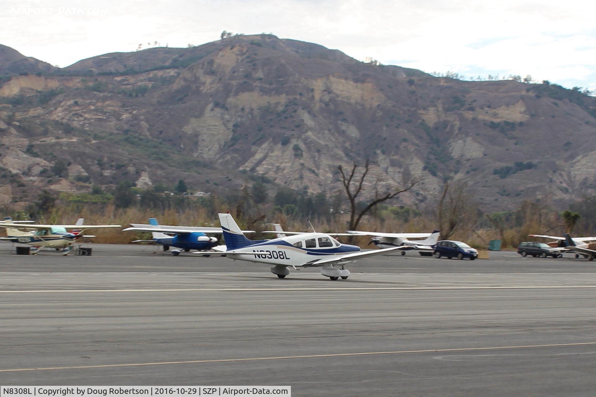 N8308L, 1982 Piper PA-28-161 C/N 28-8316017, 1982 Piper PA-28-161 WARRIOR II, Lycoming O-320-D3G 160 Hp, takeoff roll Rwy 22