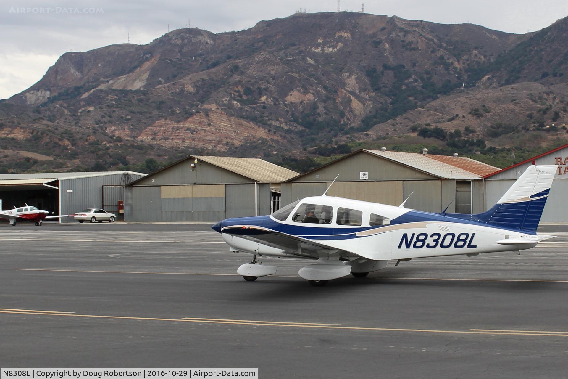 N8308L, 1982 Piper PA-28-161 C/N 28-8316017, 1982 Piper PA-28-161 WARRIOR II, Lycoming O-32-D3G 160 Hp, taxi to Rwy 22