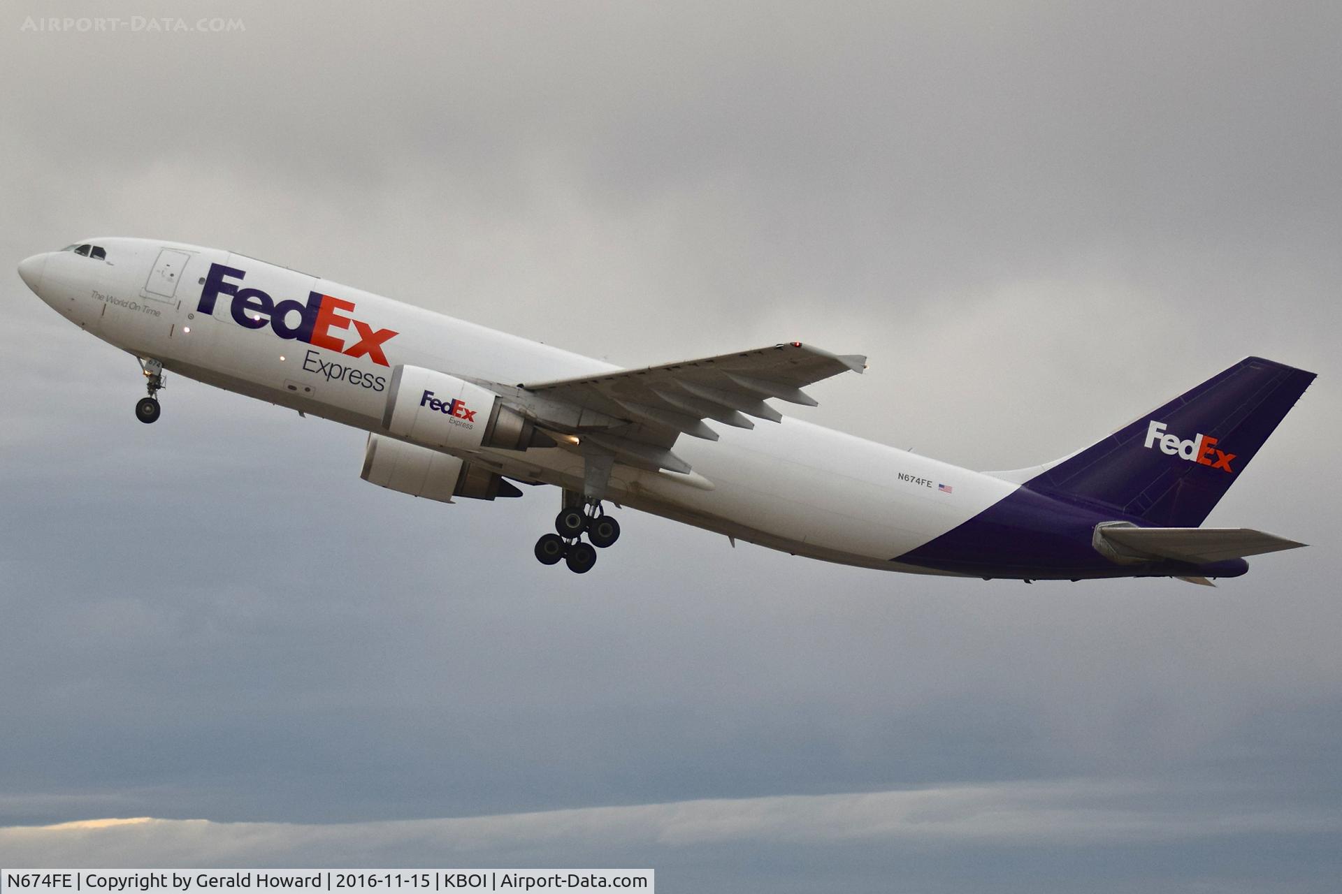 N674FE, 1997 Airbus A300F4-605R C/N 781, Departing RWY 10L.