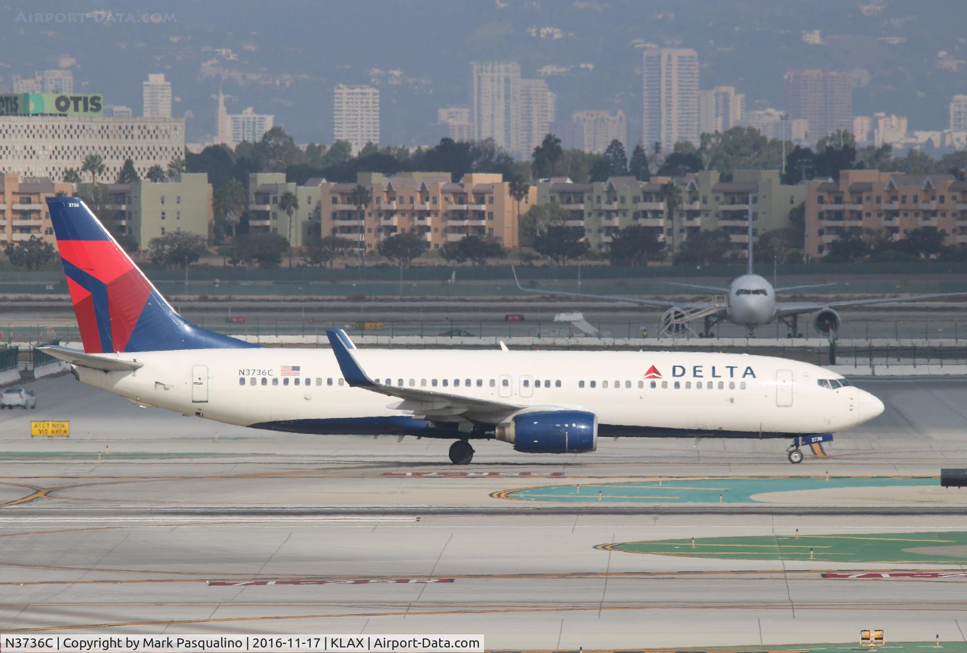 N3736C, 2000 Boeing 737-832 C/N 30540, Boeing 737-800