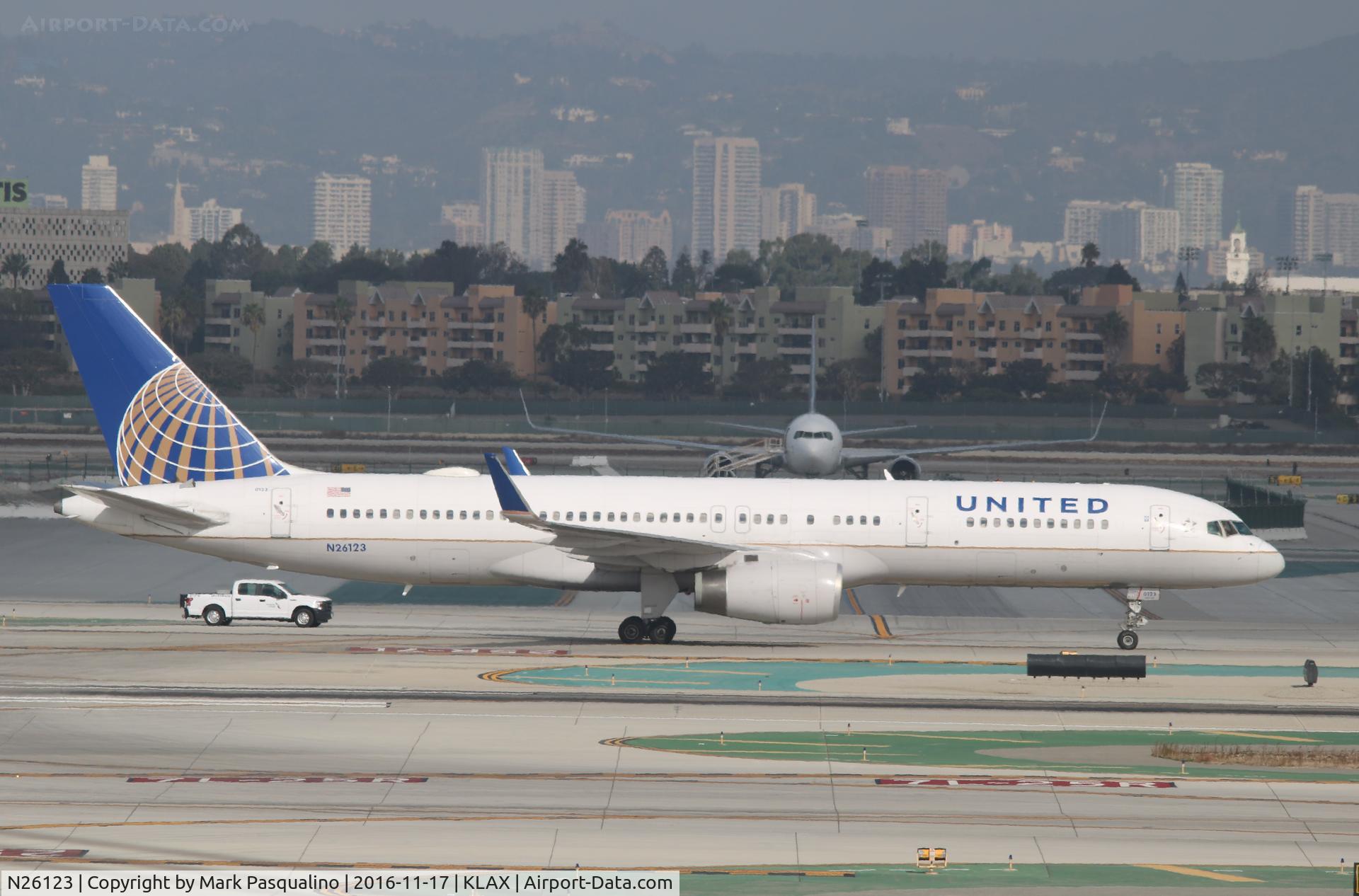N26123, 1997 Boeing 757-224 C/N 28966, Boeing 757-200