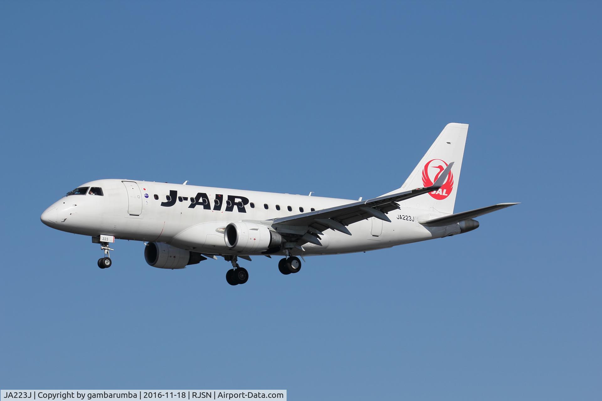 JA223J, 2013 Embraer 170STD (ERJ-170-100STD) C/N 17000362, JA223J