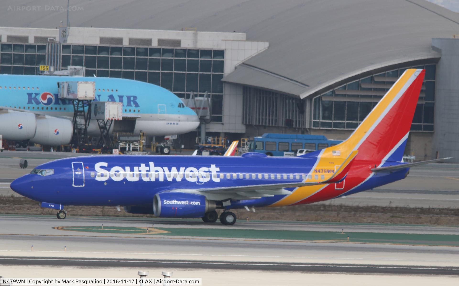 N479WN, 2004 Boeing 737-7H4 C/N 33990, Boeing 737-700