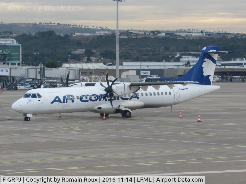 F-GRPJ, 2005 ATR 72-212A C/N 724, Parked