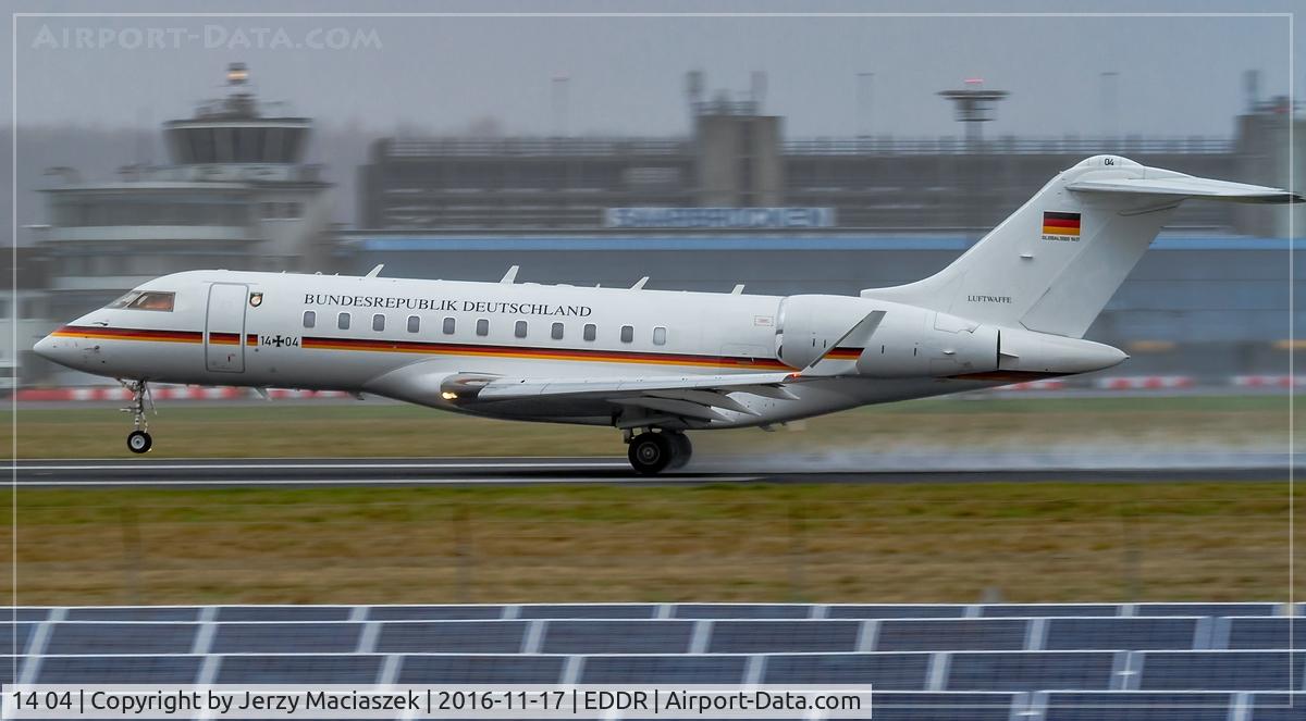 14 04, 2011 Bombardier BD-700-1A11 Global 5000 C/N 9417, Bombardier BD-700-1A11