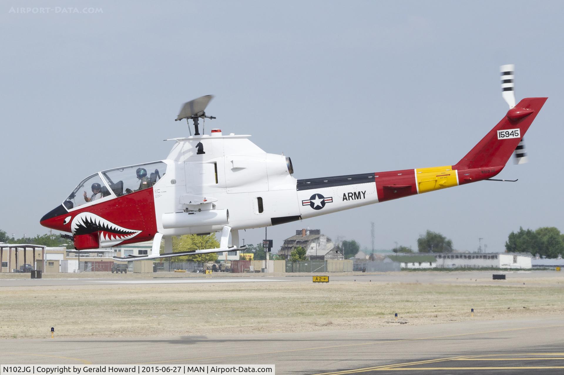 N102JG, 1970 Bell AH-1G Cobra C/N 20889, Taxi hover to RWY 29.