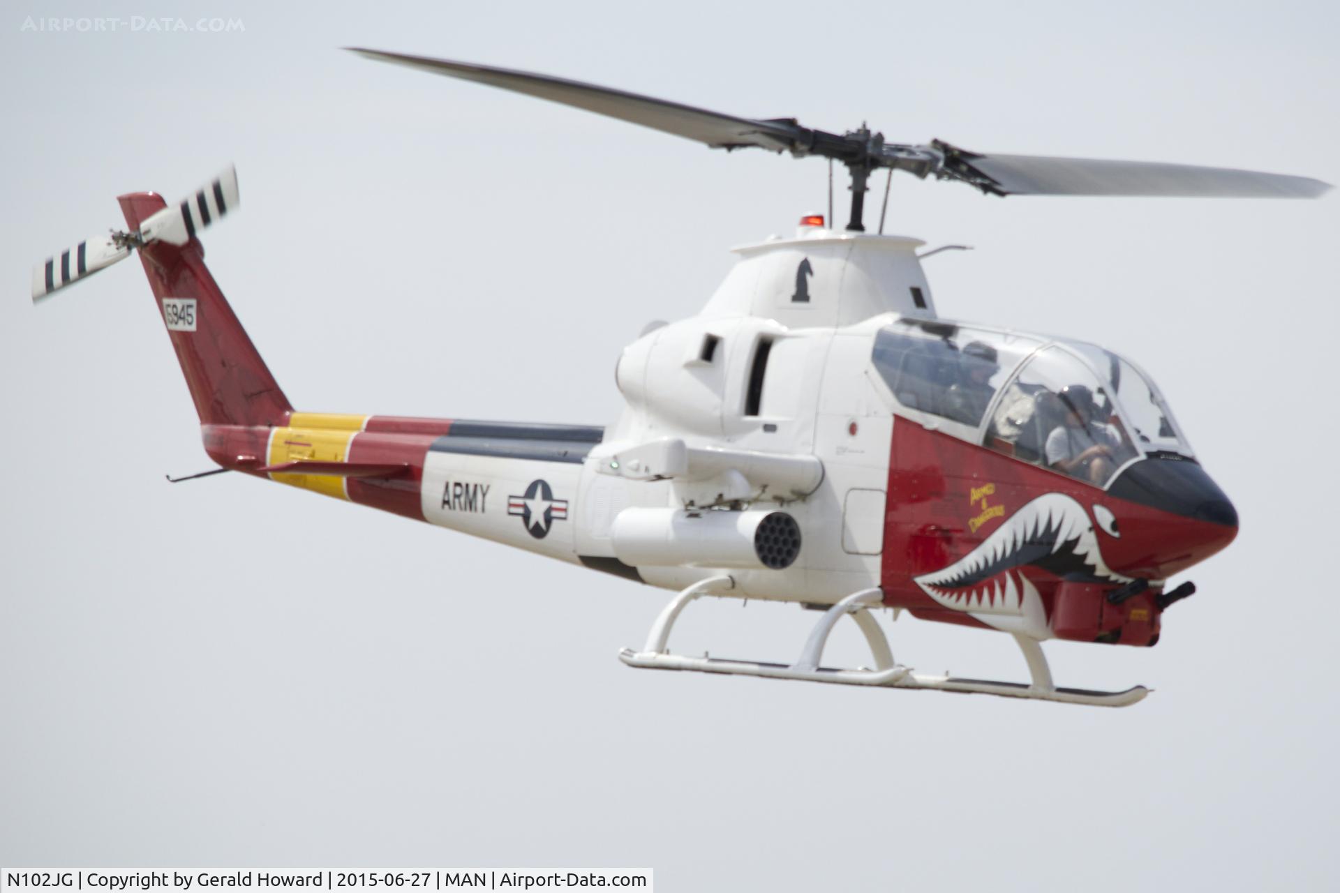 N102JG, 1970 Bell AH-1G Cobra C/N 20889, Low approach over RWY 29.