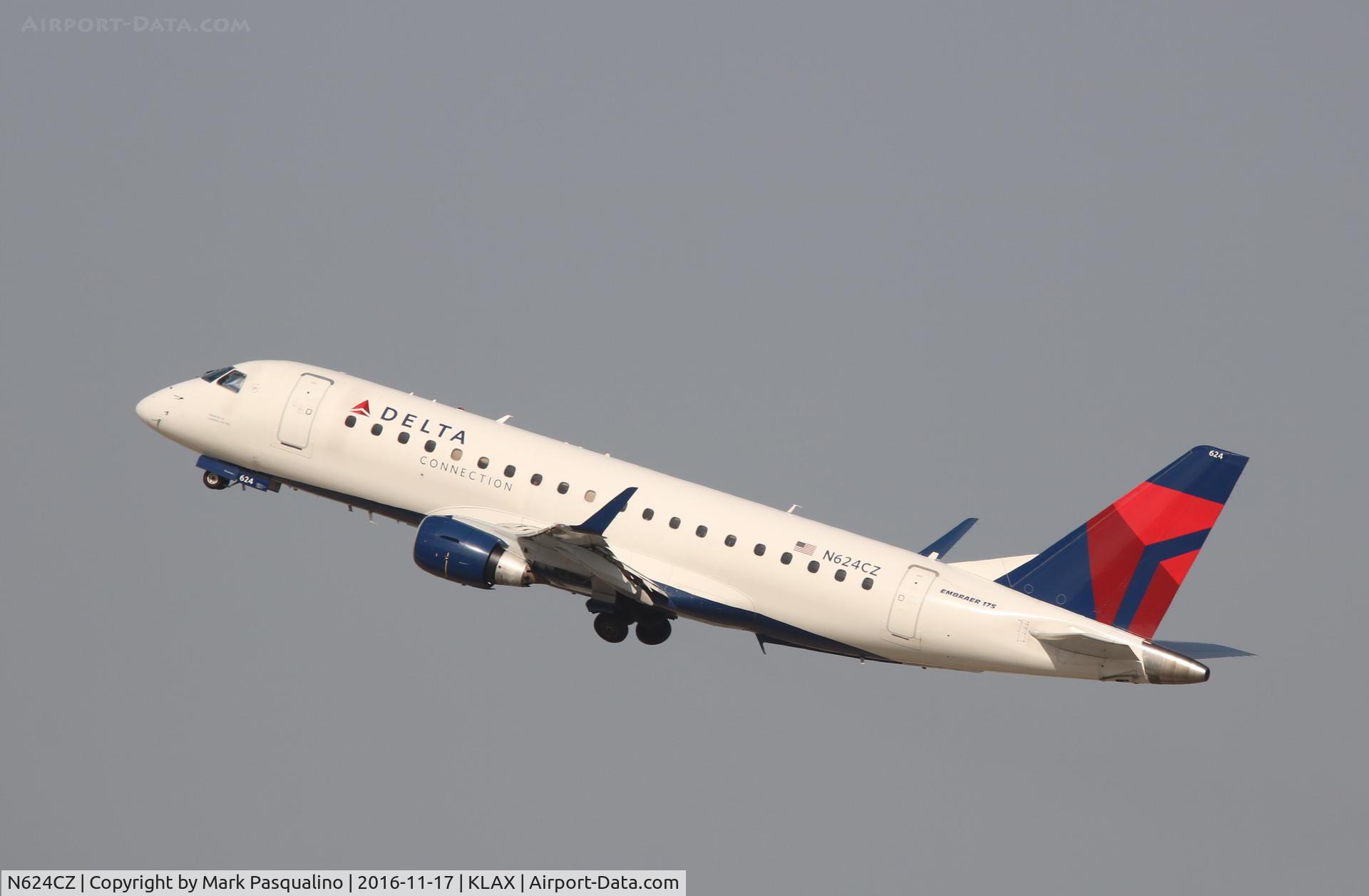 N624CZ, 2008 Embraer 175LR (ERJ-170-200LR) C/N 17000222, ERJ-170-200 LR