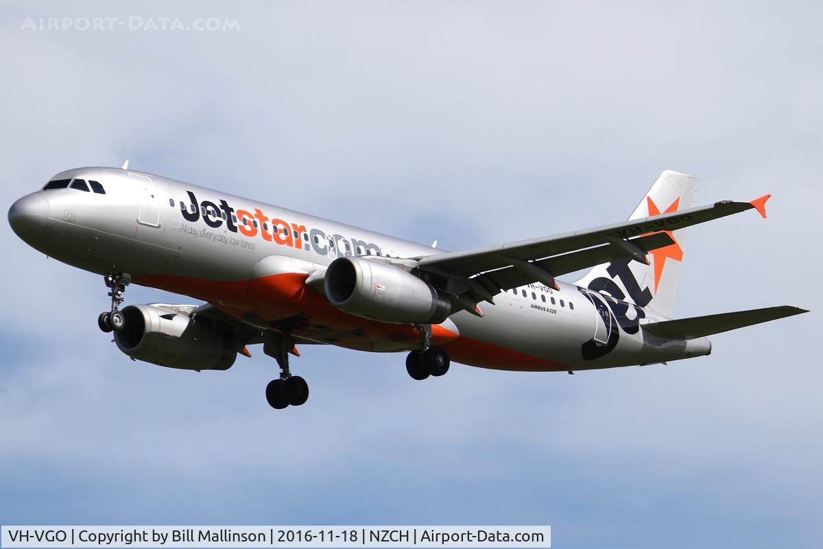VH-VGO, 2010 Airbus A320-232 C/N 4356, JQ235 from AKL
