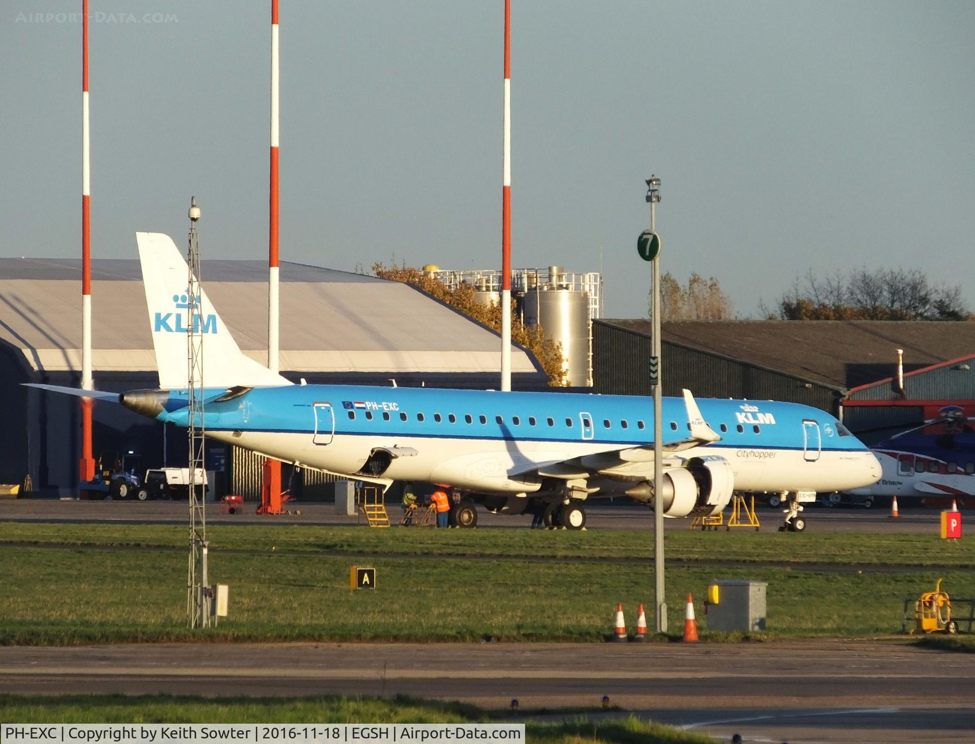 PH-EXC, 2014 Embraer 190STD (ERJ-190-100) C/N 19000659, ON MAINTENACE
